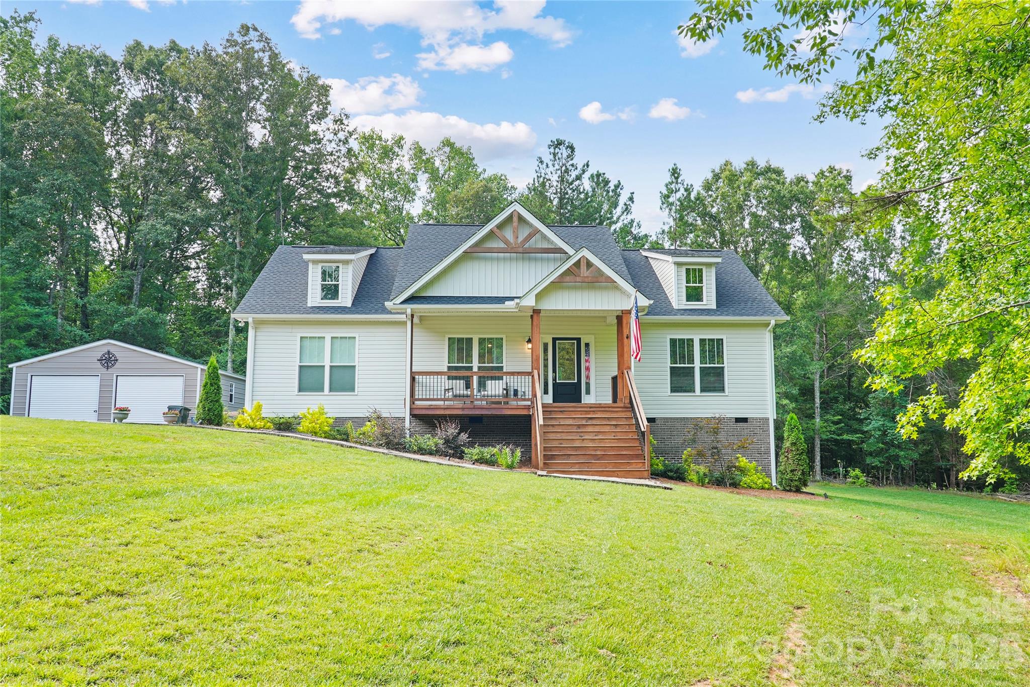 1601 Charlotte Highway Property Photo 4