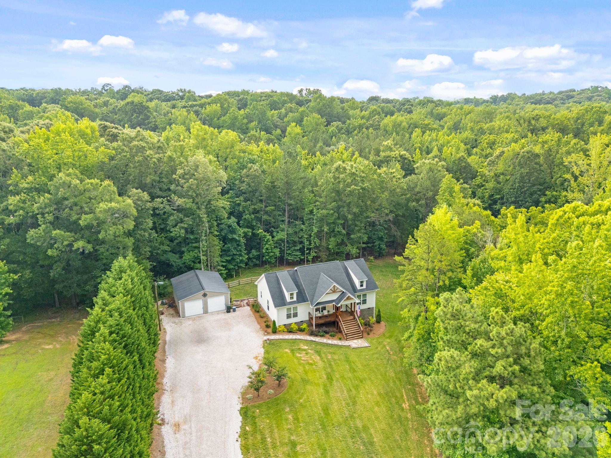 1601 Charlotte Highway Property Photo 5