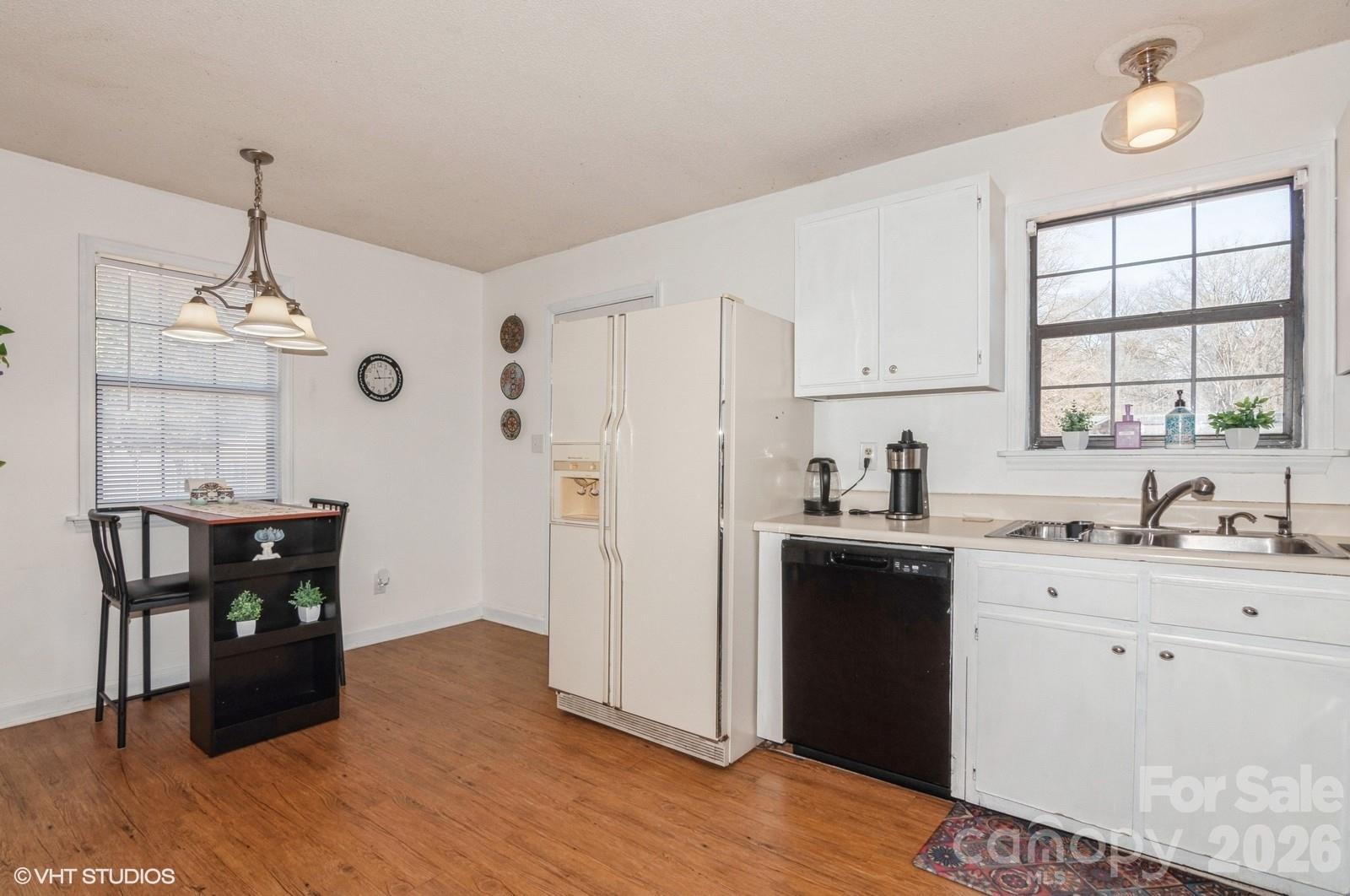 9938 Sandra Lane Property Photo 10