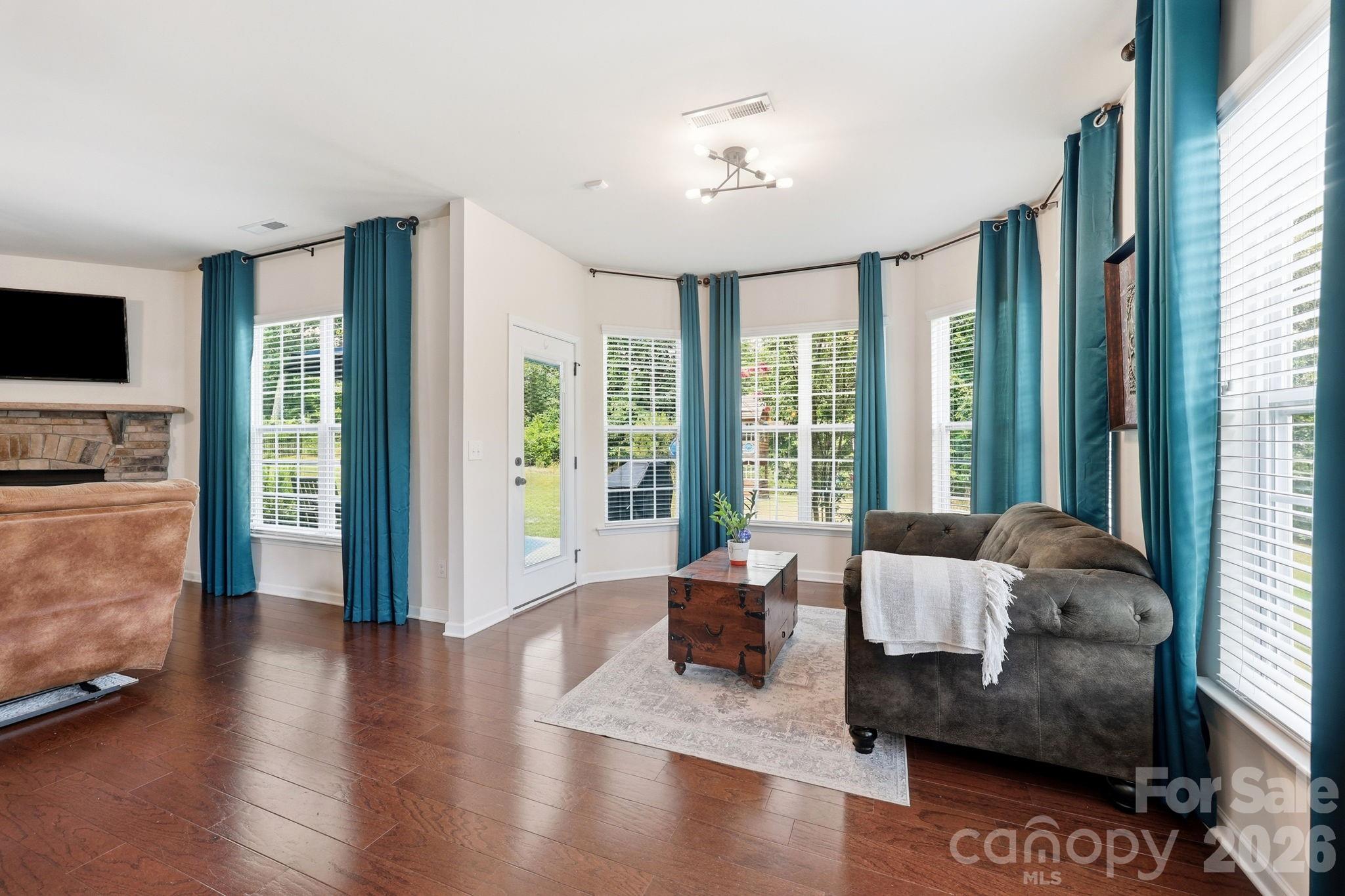 10648 Sky Chase Avenue Property Photo 14