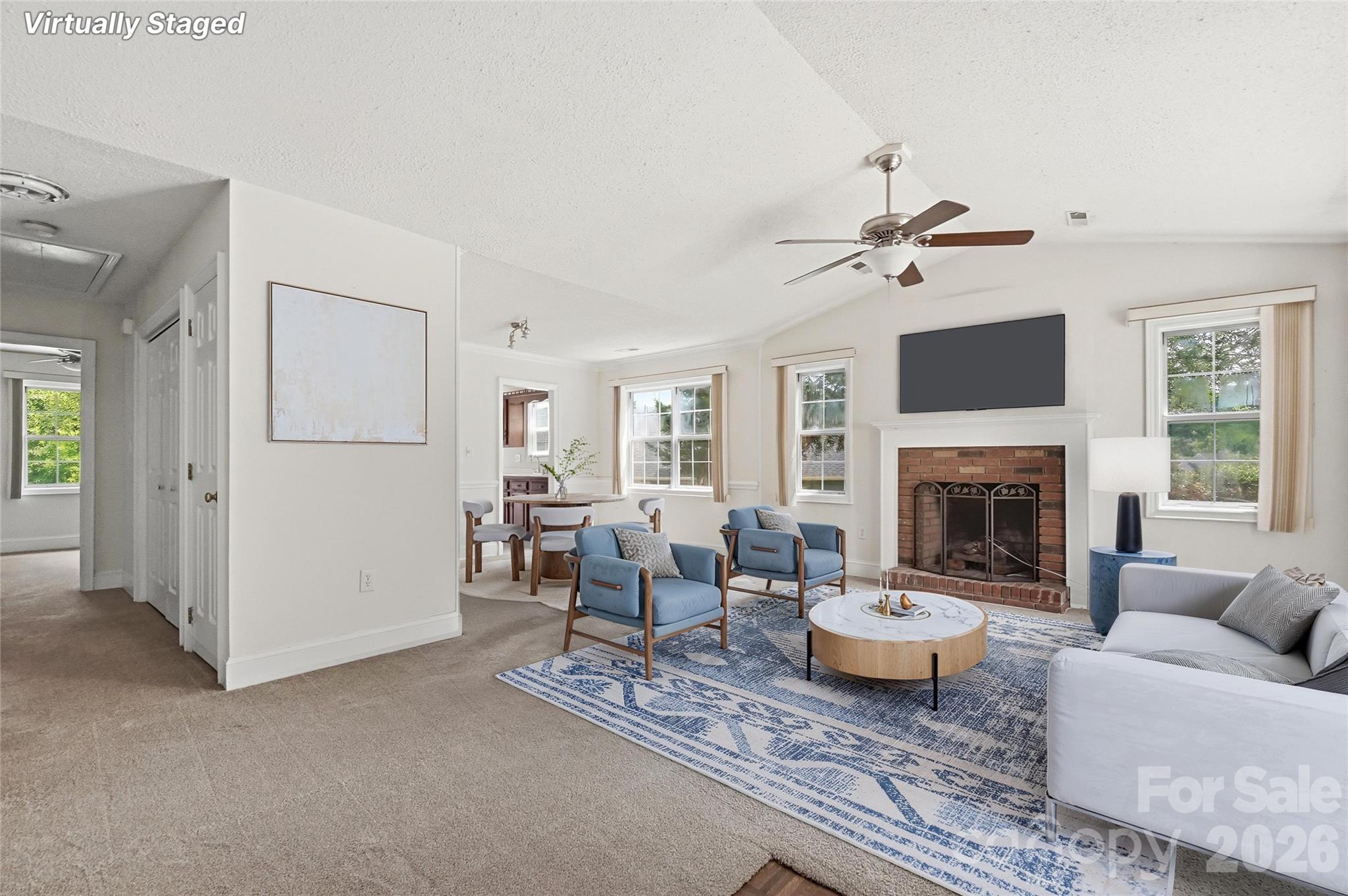 2914 Huckleberry Hill Drive Property Photo 4