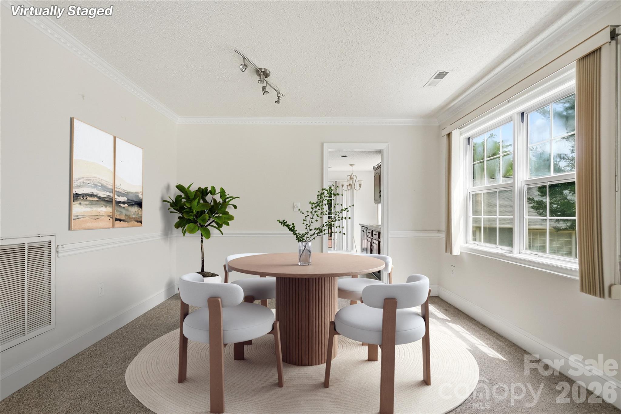 2914 Huckleberry Hill Drive Property Photo 6