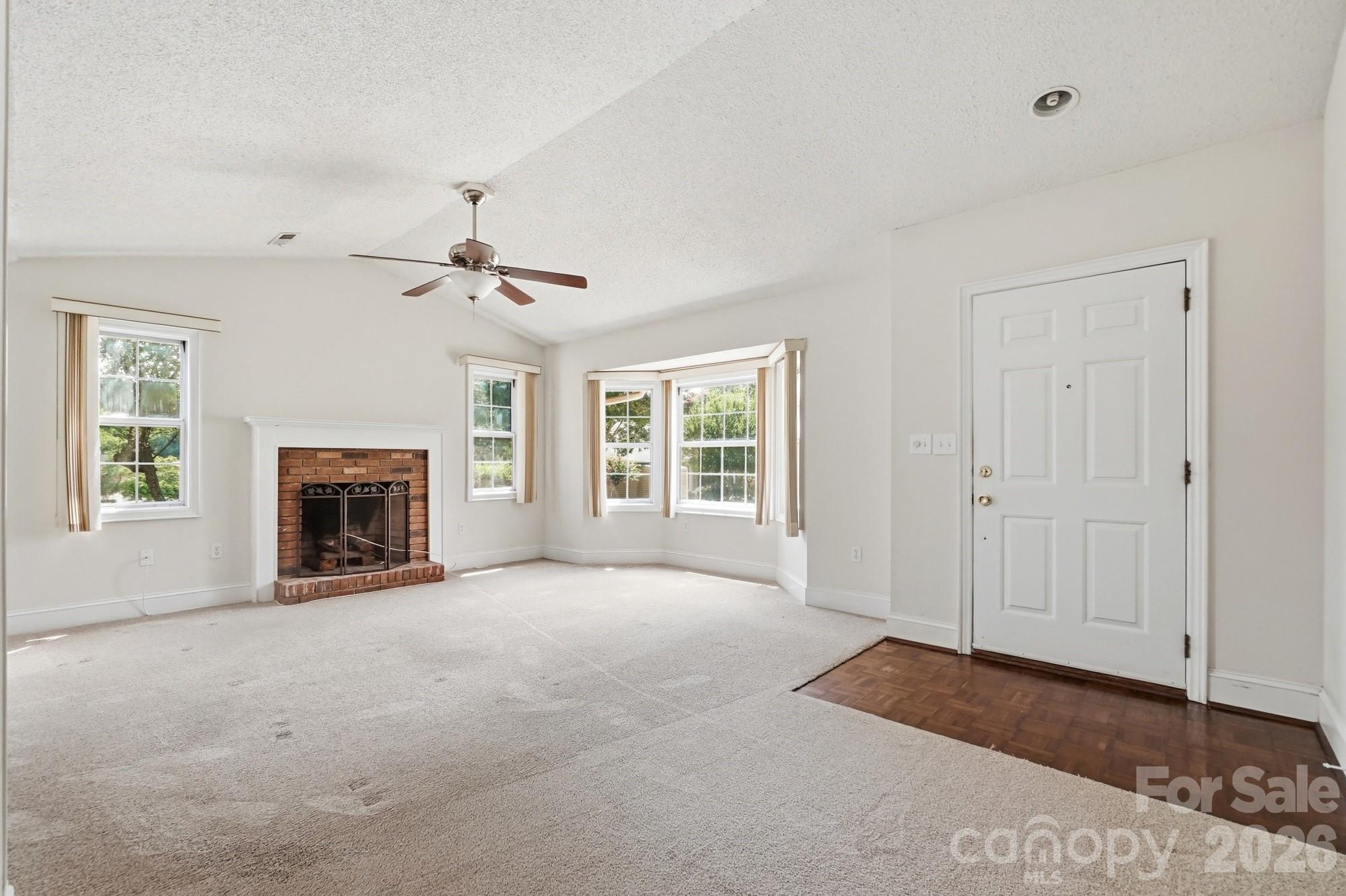 2914 Huckleberry Hill Drive Property Photo 11