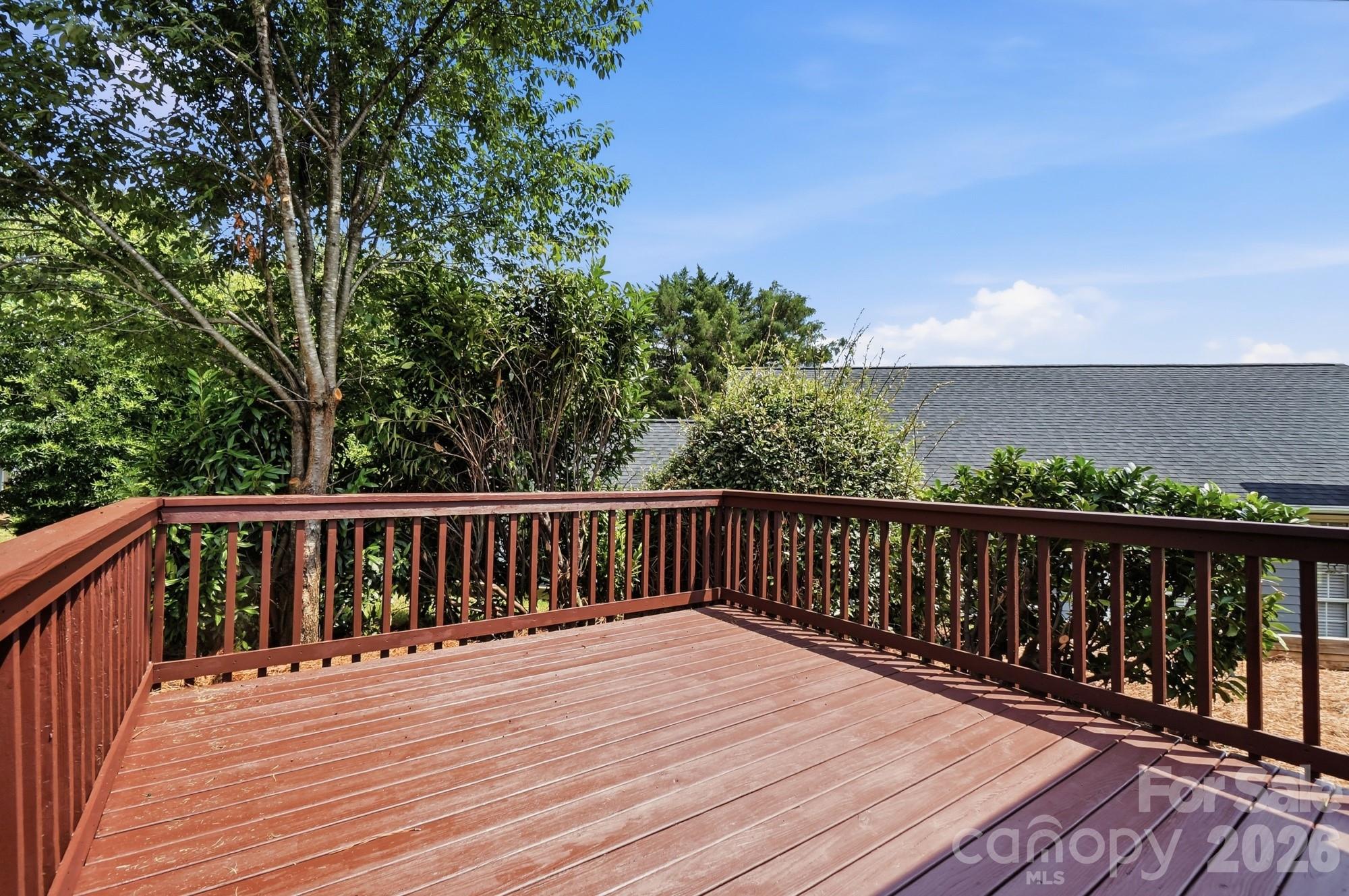 2914 Huckleberry Hill Drive Property Photo 28
