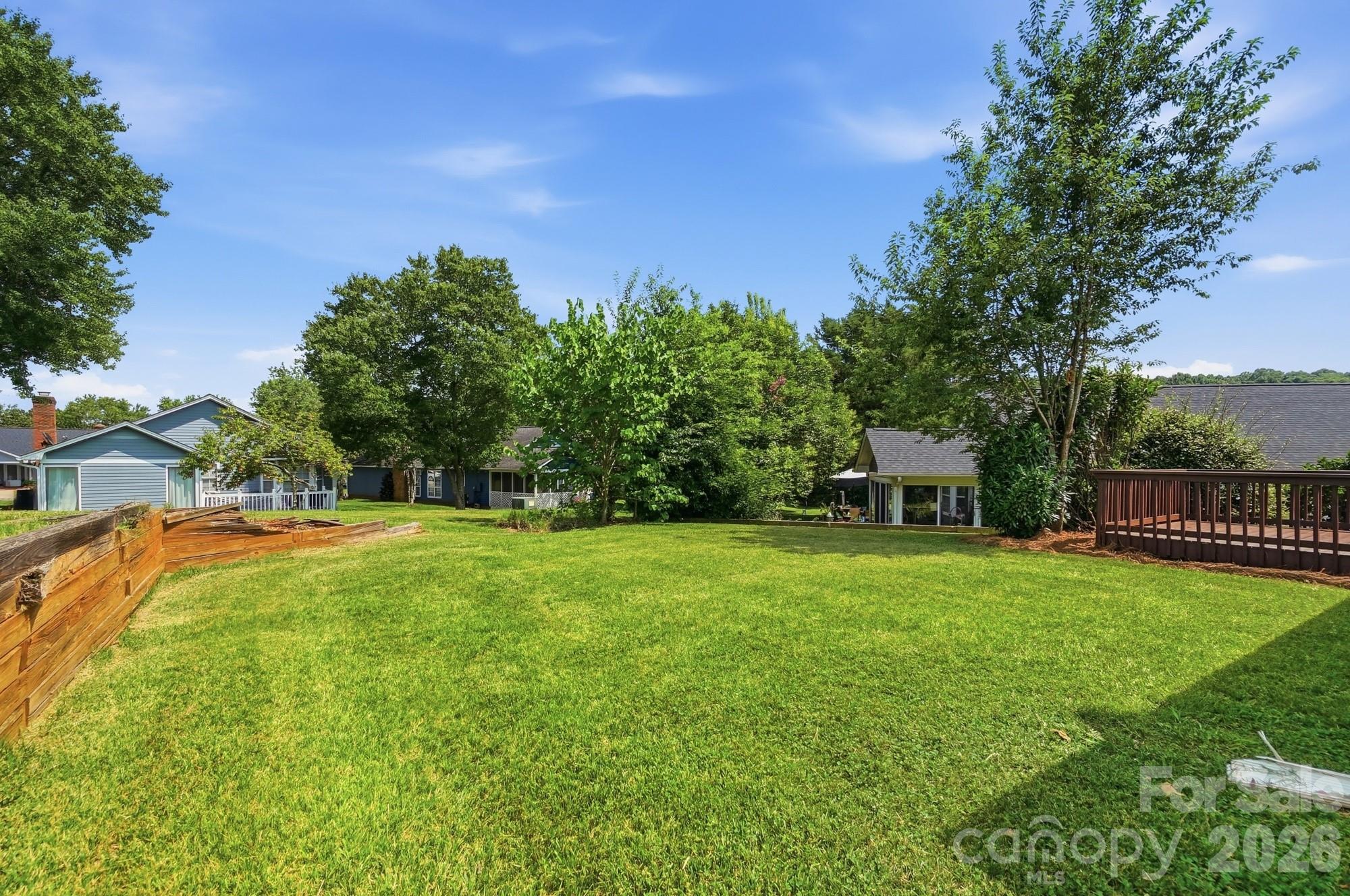 2914 Huckleberry Hill Drive Property Photo 30