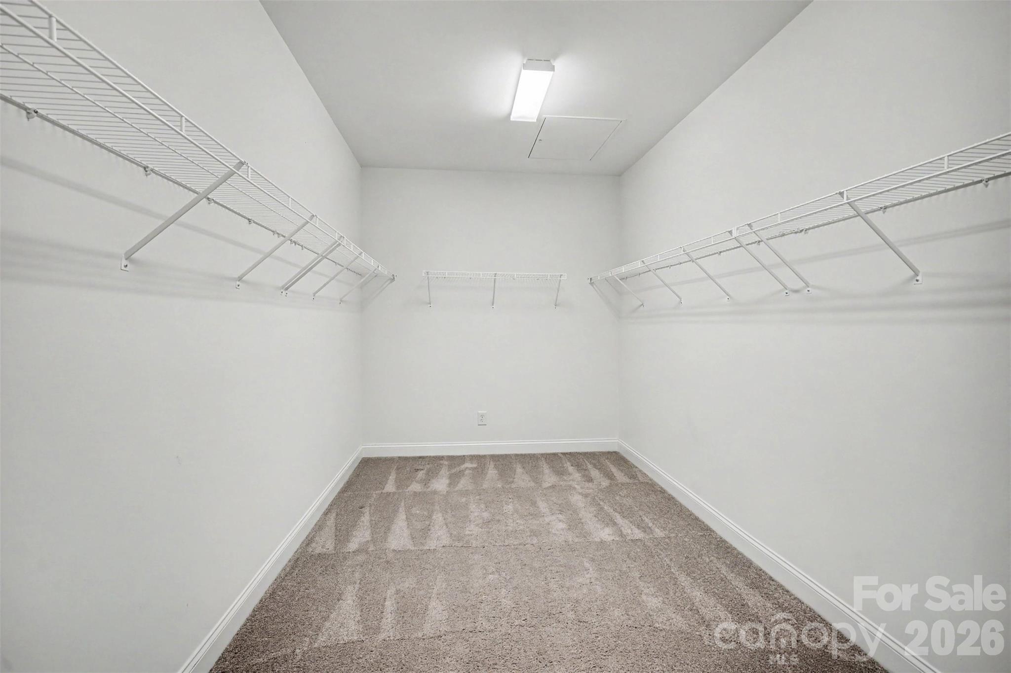 1000 E Woodlawn Road 415 Property Photo 16