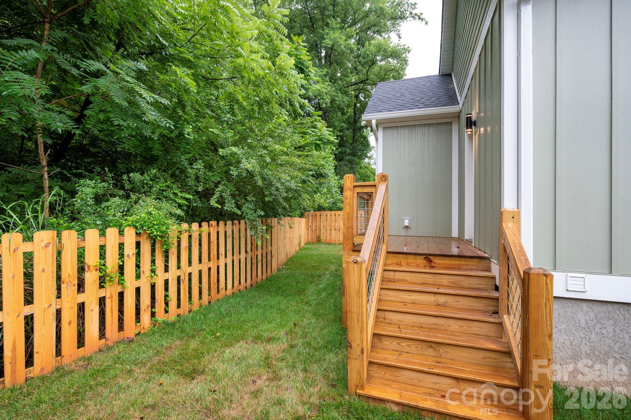 110 Orchard Street Property Photo 27