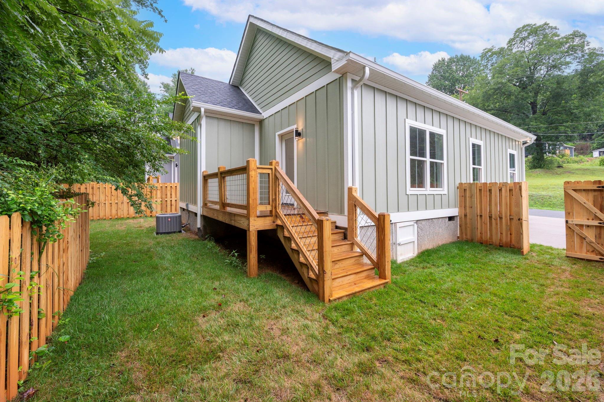 110 Orchard Street Property Photo 28
