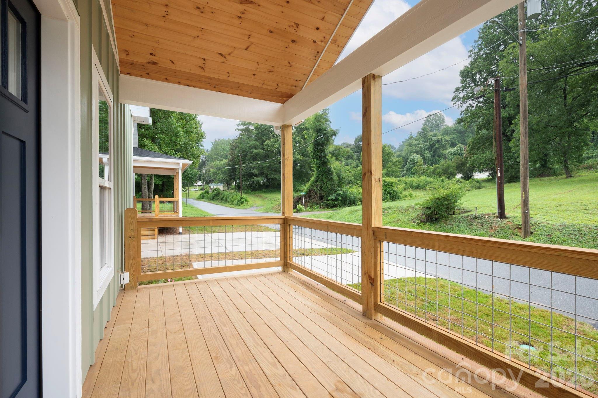 110 Orchard Street Property Photo 31