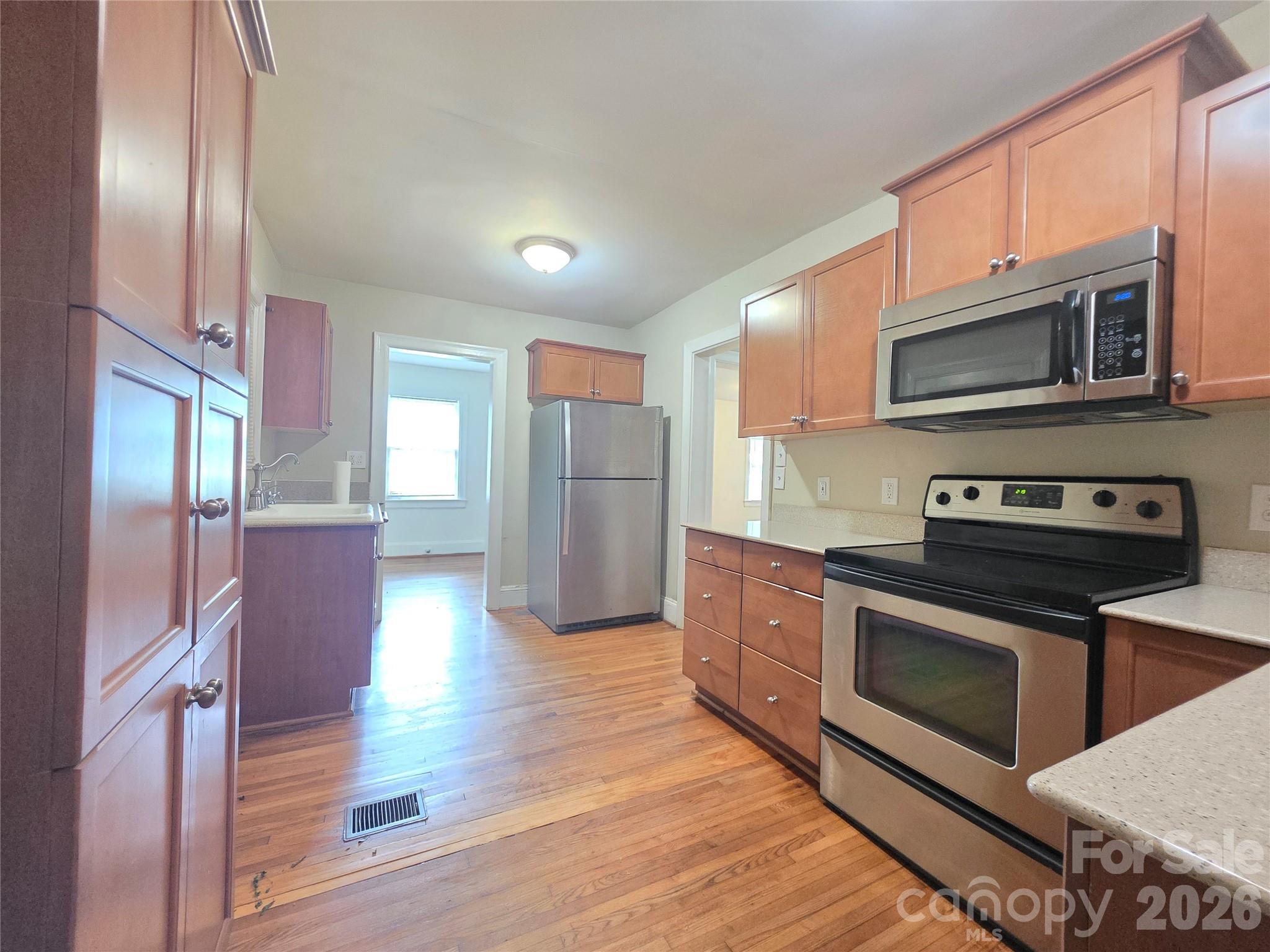 614 Marsh Road Property Photo 12