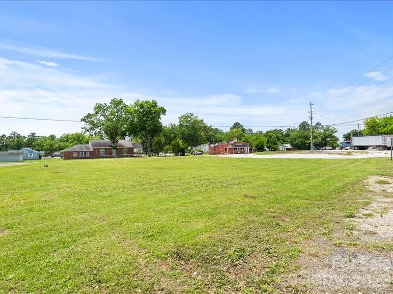 519 & 522 2nd Street Property Photo 6