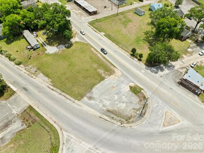 519 & 522 2nd Street Property Photo 7