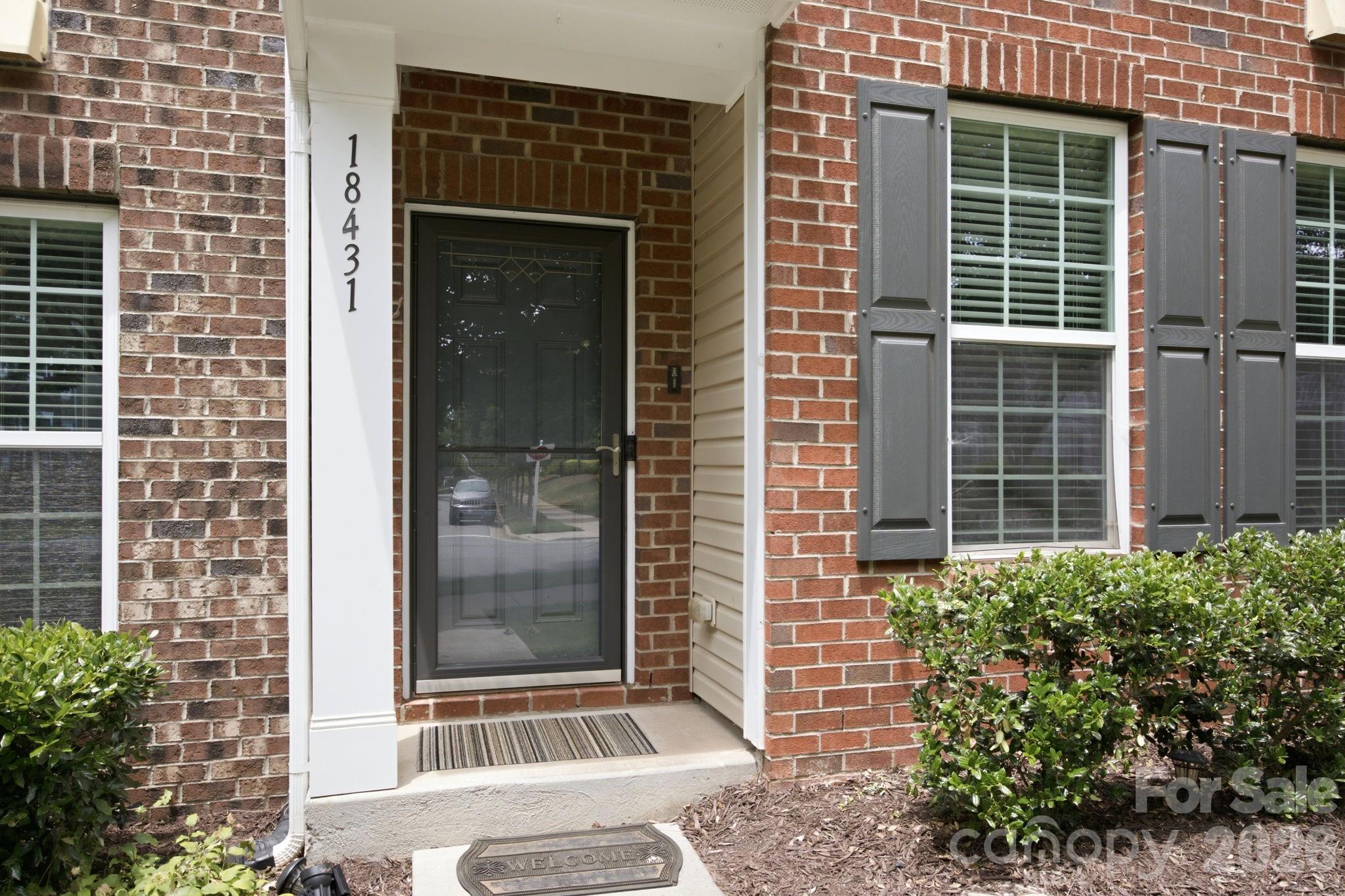 18431 The Commons Boulevard Property Photo 3