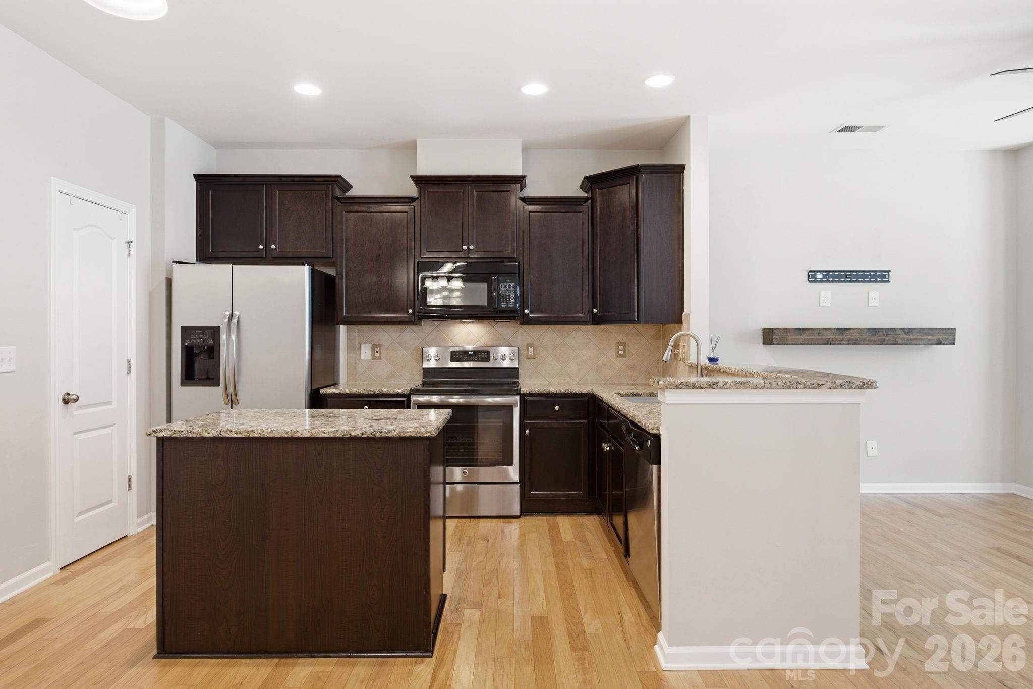 18431 The Commons Boulevard Property Photo 13