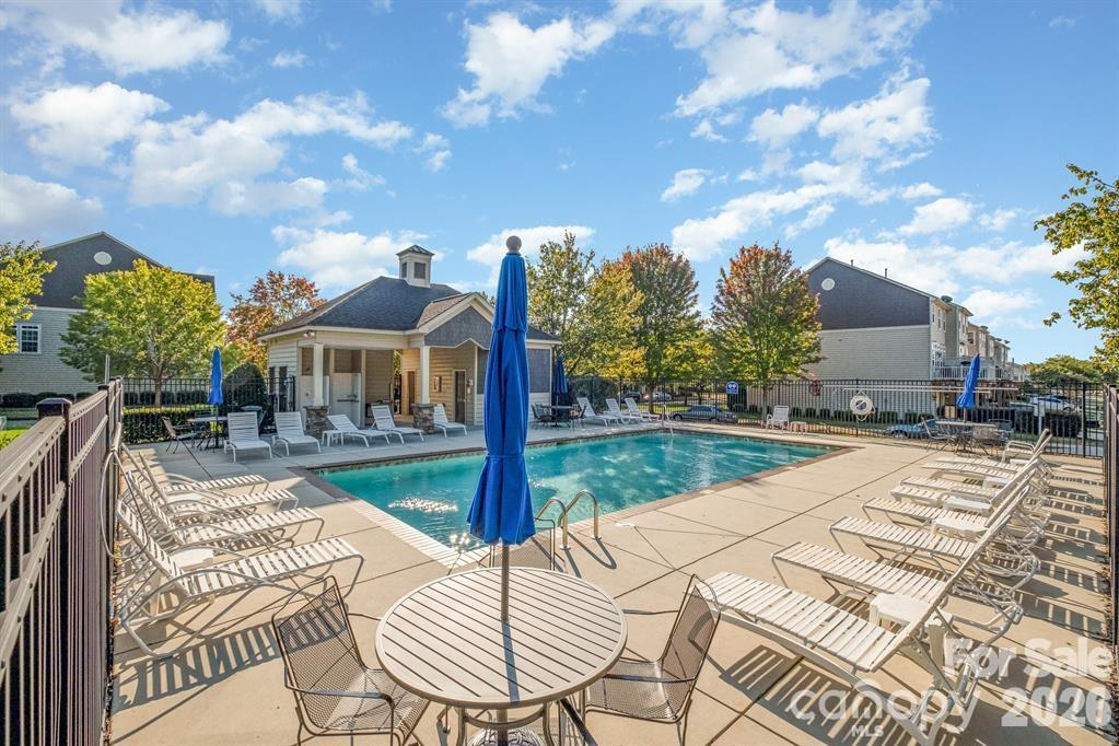18431 The Commons Boulevard Property Photo 37