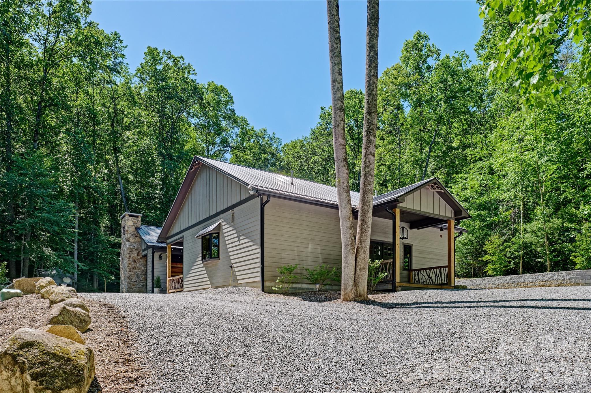 4017 Canada Road Property Photo 4