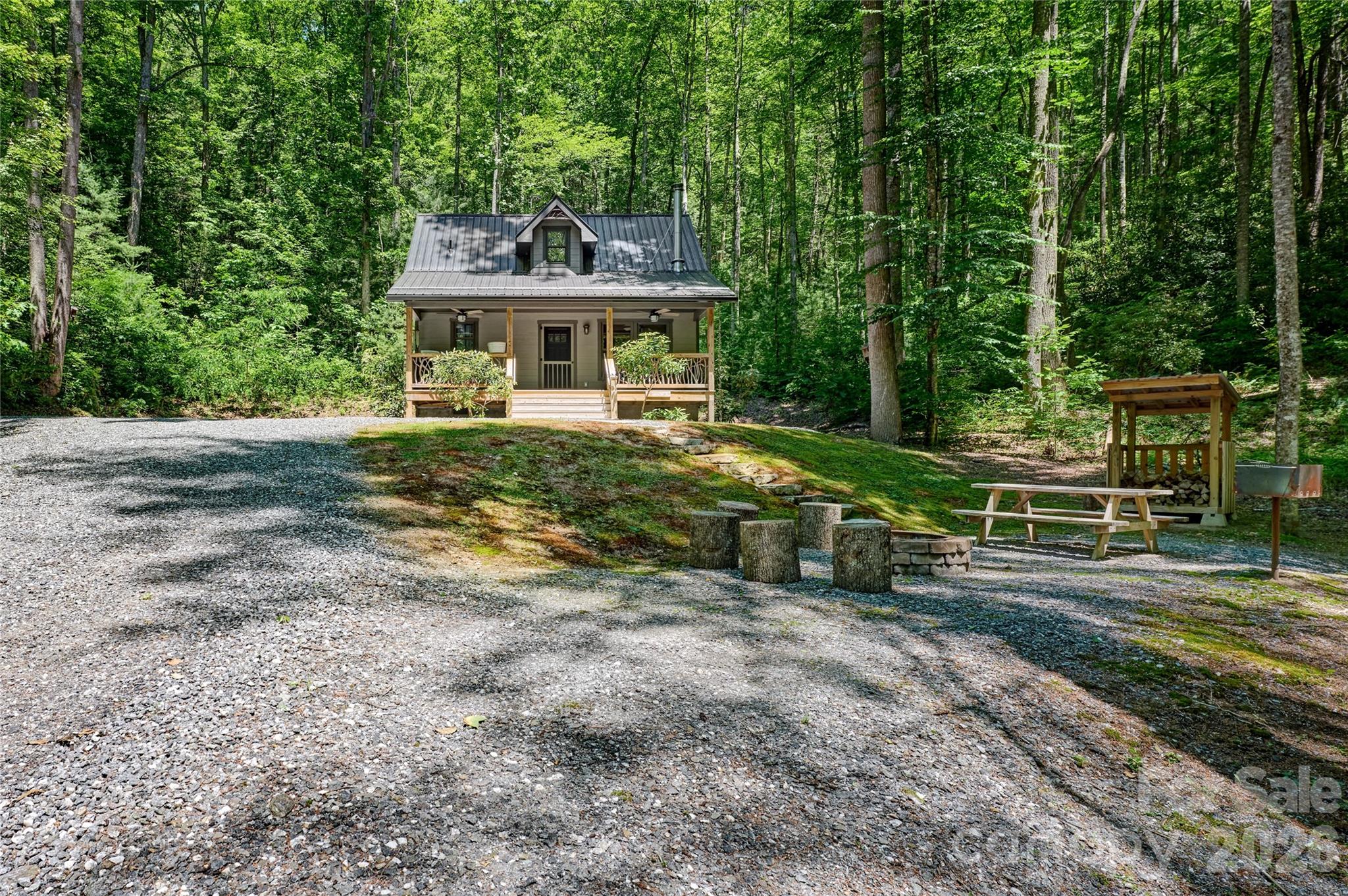 4017 Canada Road Property Photo 8
