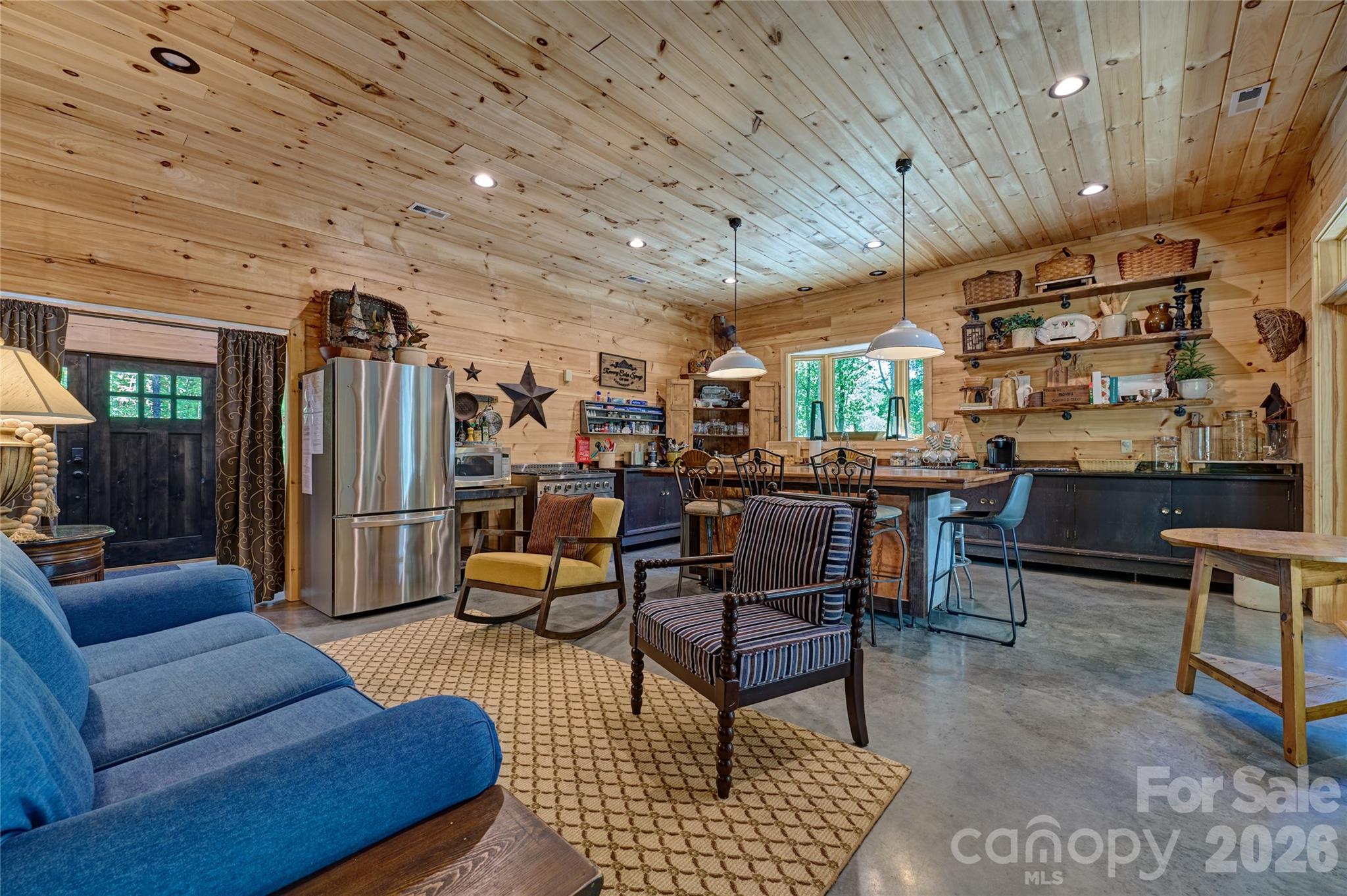 4017 Canada Road Property Photo 15