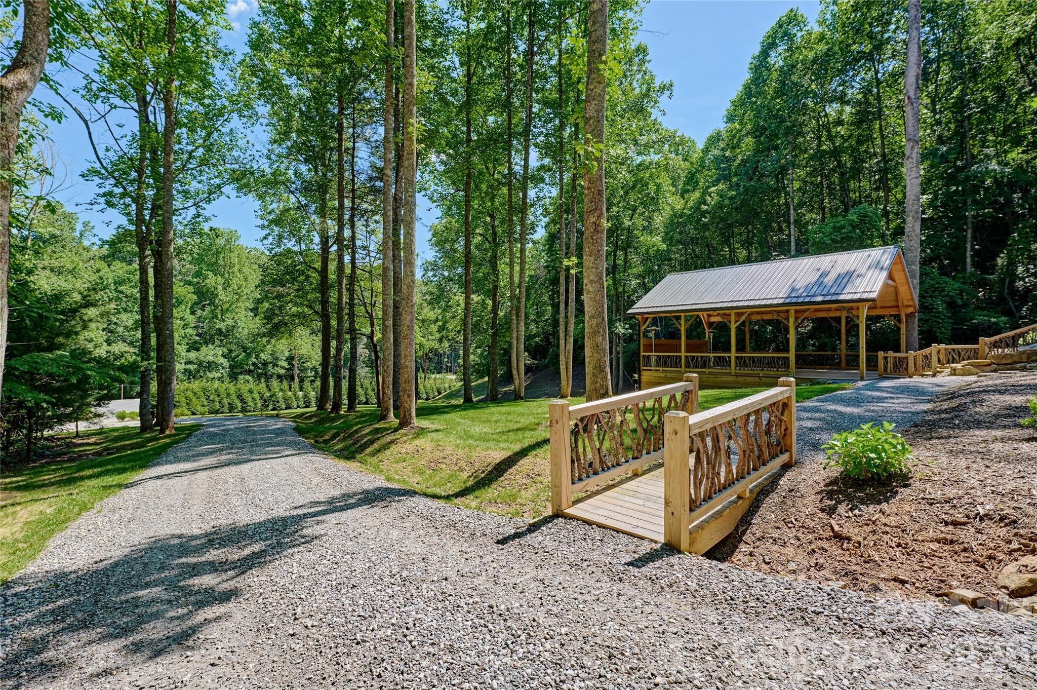 4017 Canada Road Property Photo 27
