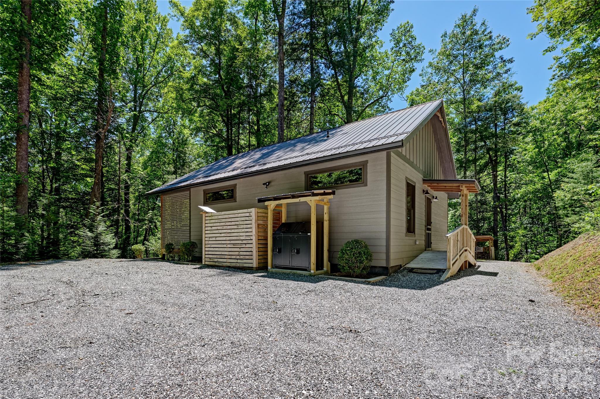 4017 Canada Road Property Photo 39