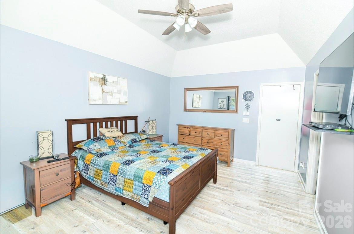 10132 Ashley Farm Drive Property Photo 16