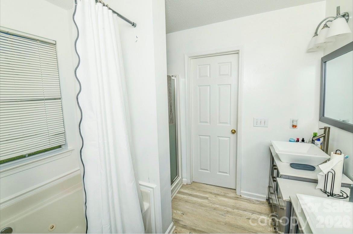 10132 Ashley Farm Drive Property Photo 22