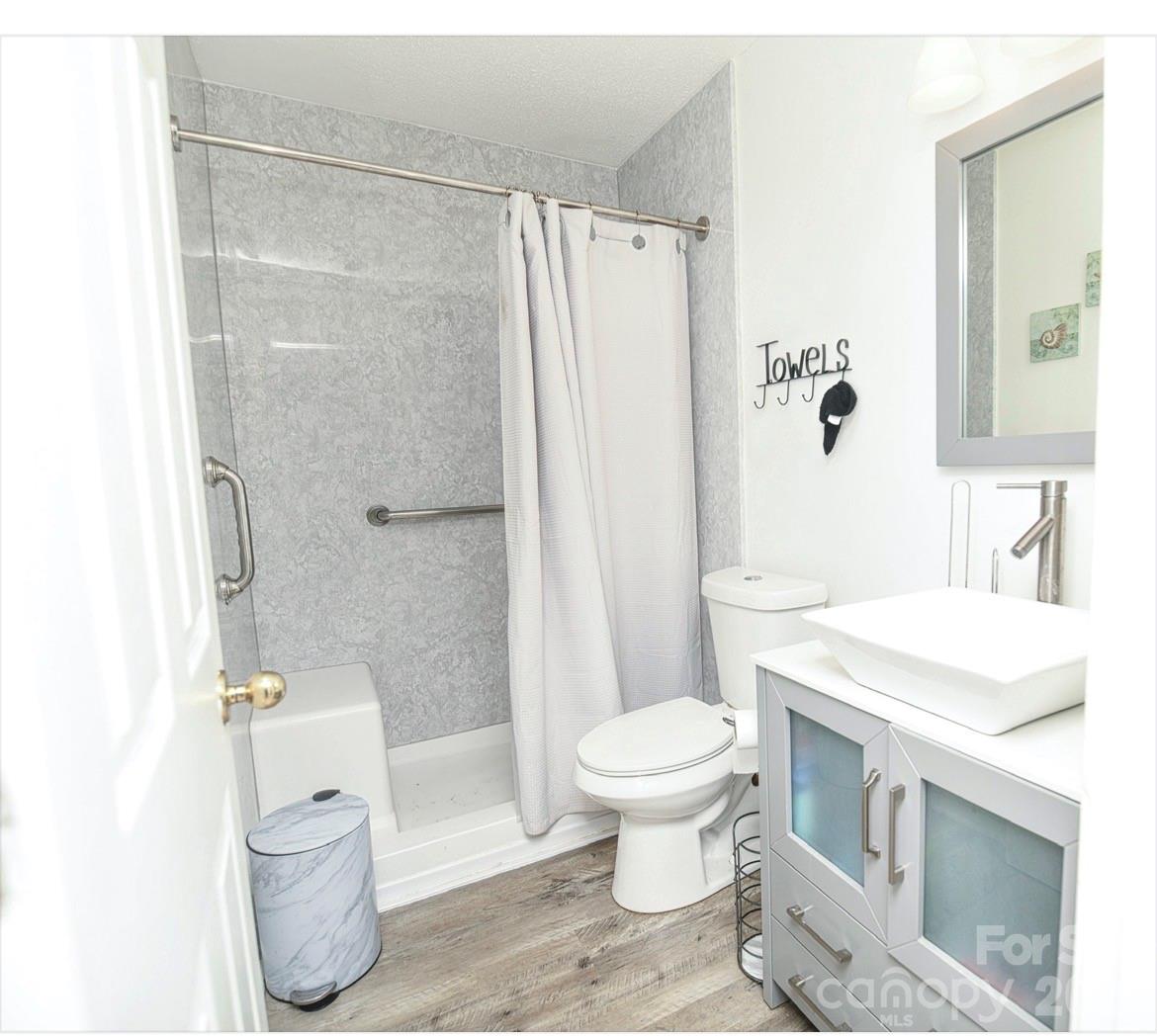 10132 Ashley Farm Drive Property Photo 23