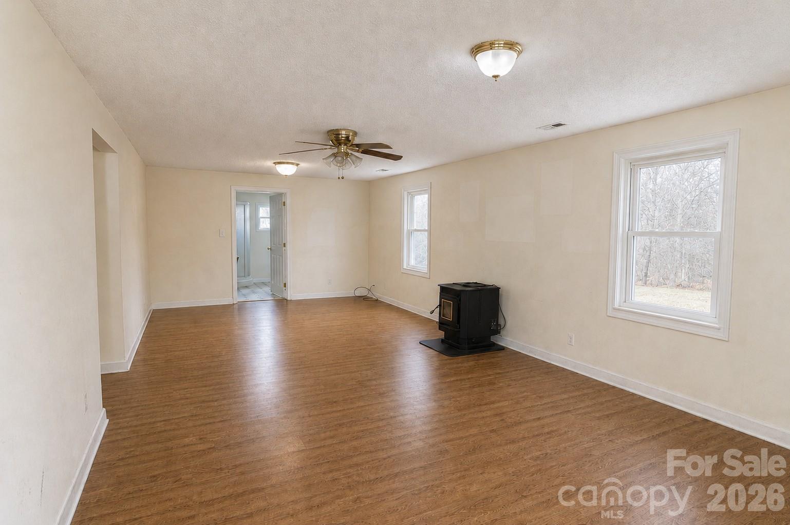 275 Noel Road Property Photo 2