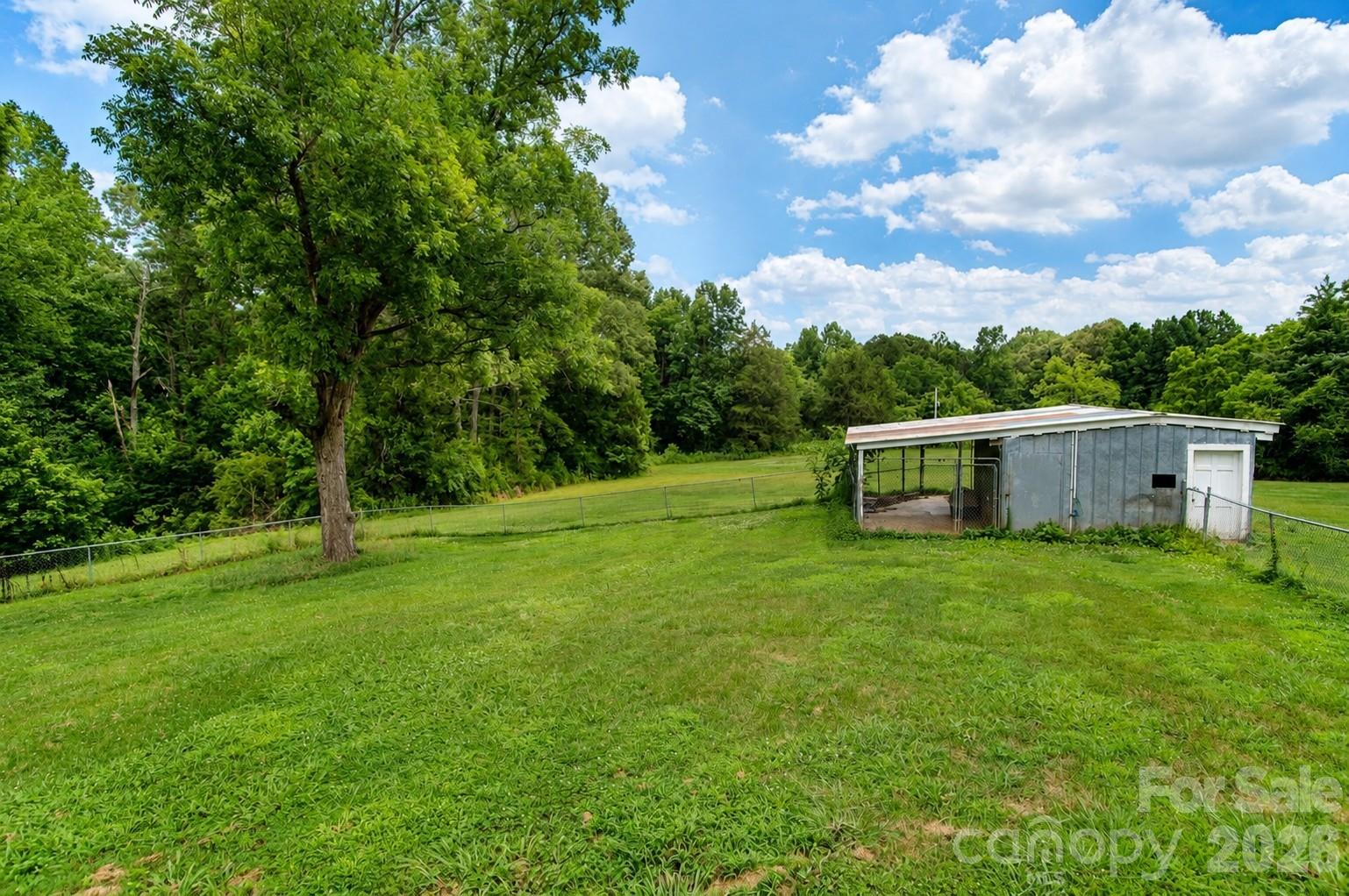 275 Noel Road Property Photo 15