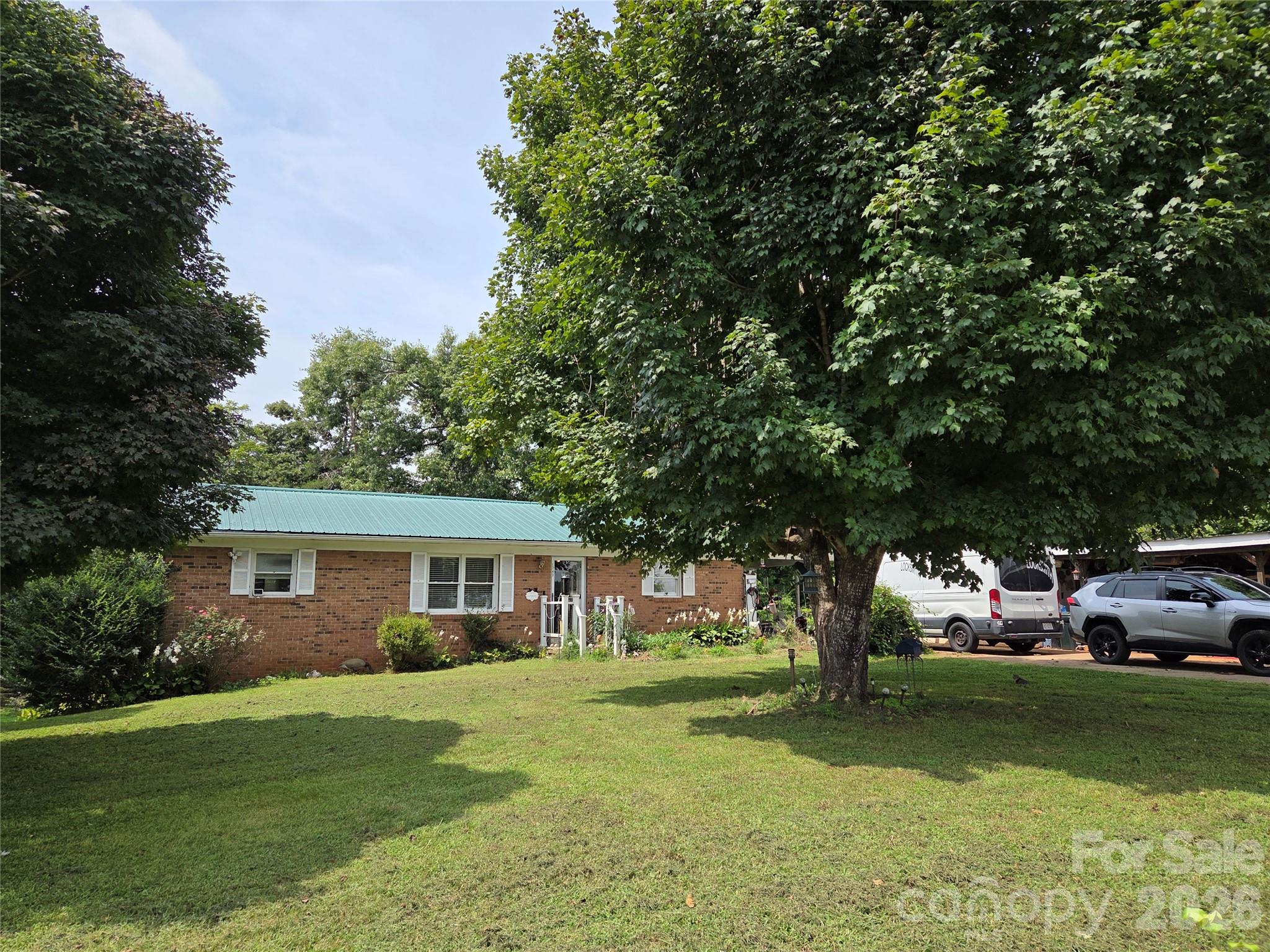 1743 Baber Road Property Photo 3