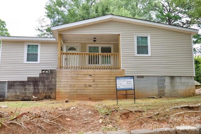 108 Dye Street Property Photo 1