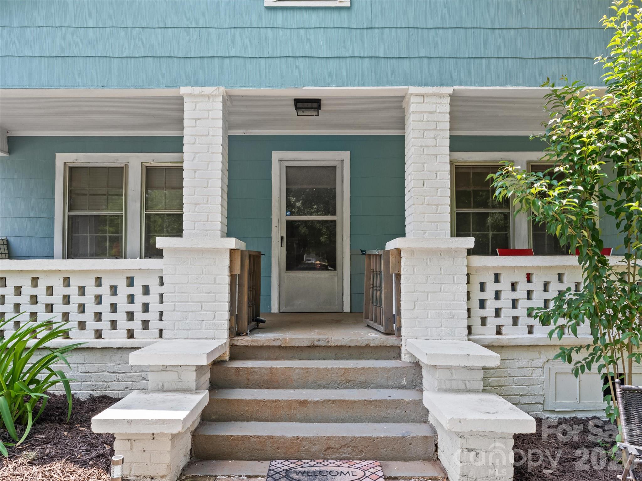 428 Oakland Road Property Photo 2