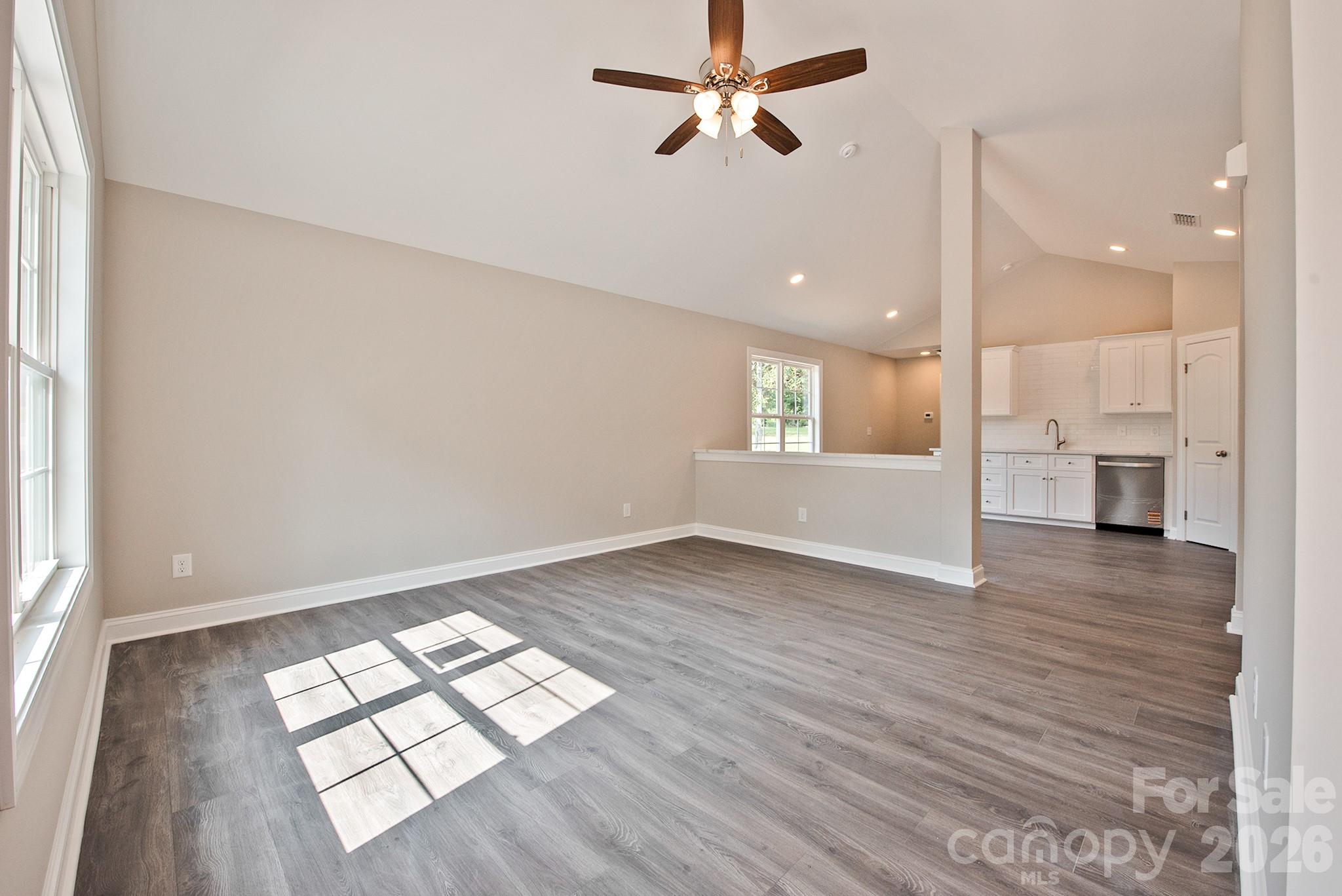 125 S Beaver Street Property Photo 5