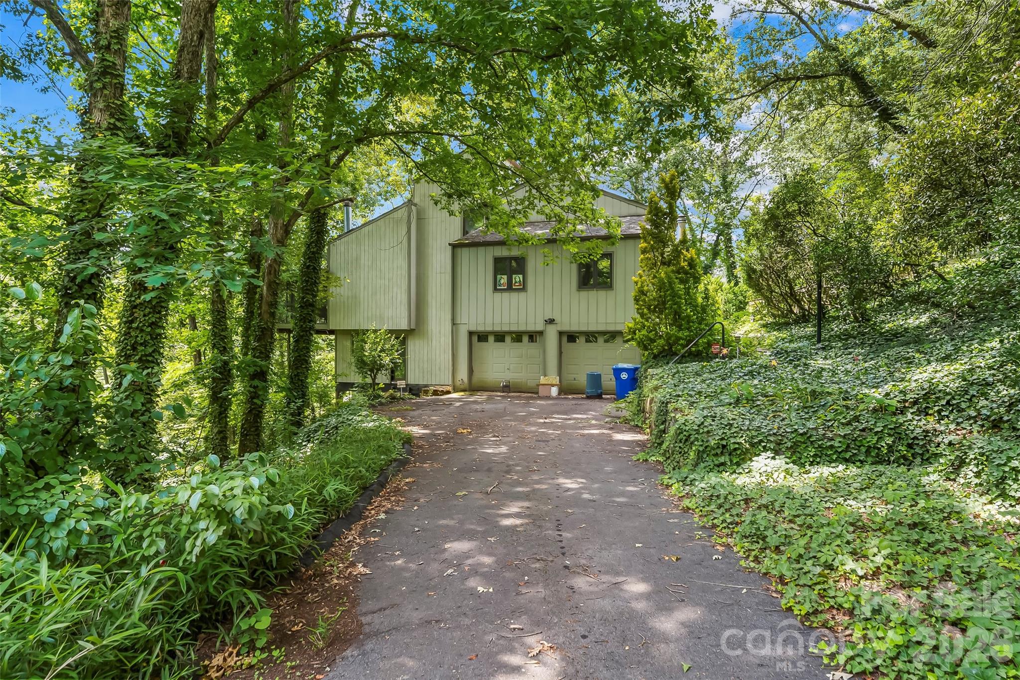 18 Mayfield Road Property Photo 23