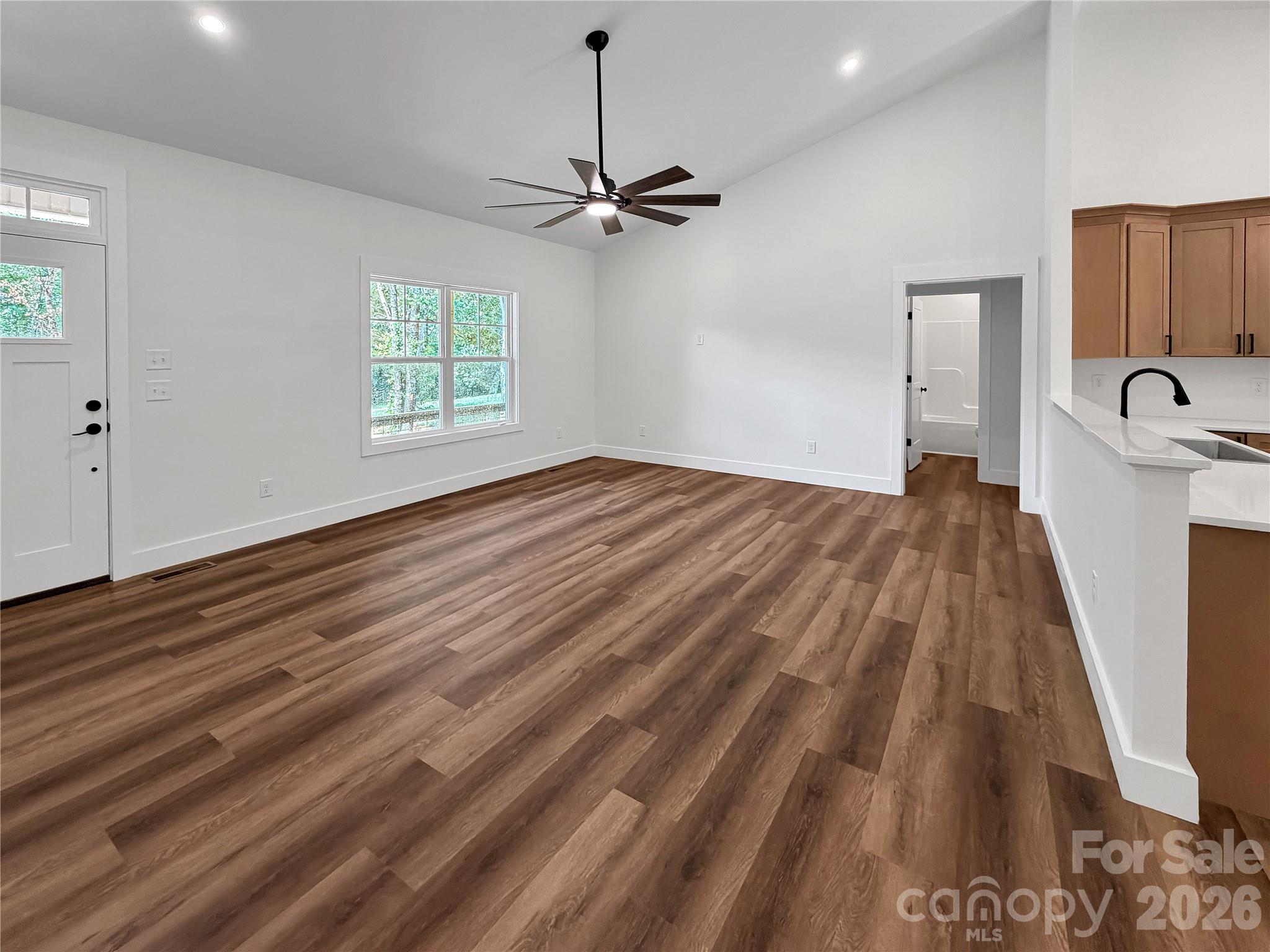 321 Whispering Pines Circle Property Photo 6