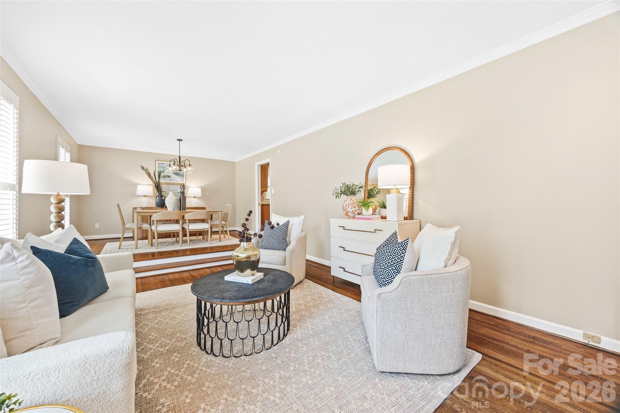 3826 Severn Avenue Property Photo 6