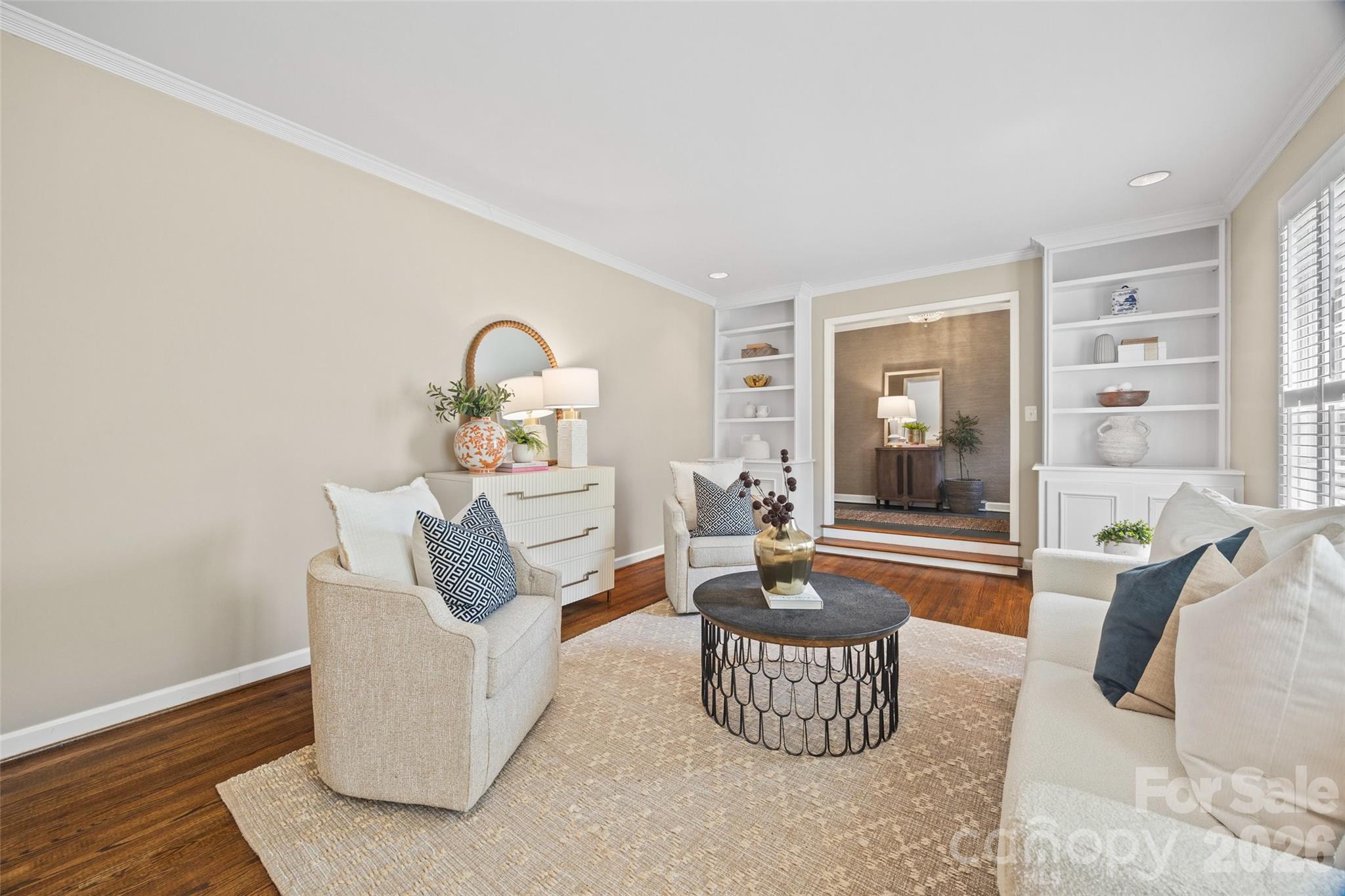 3826 Severn Avenue Property Photo 7