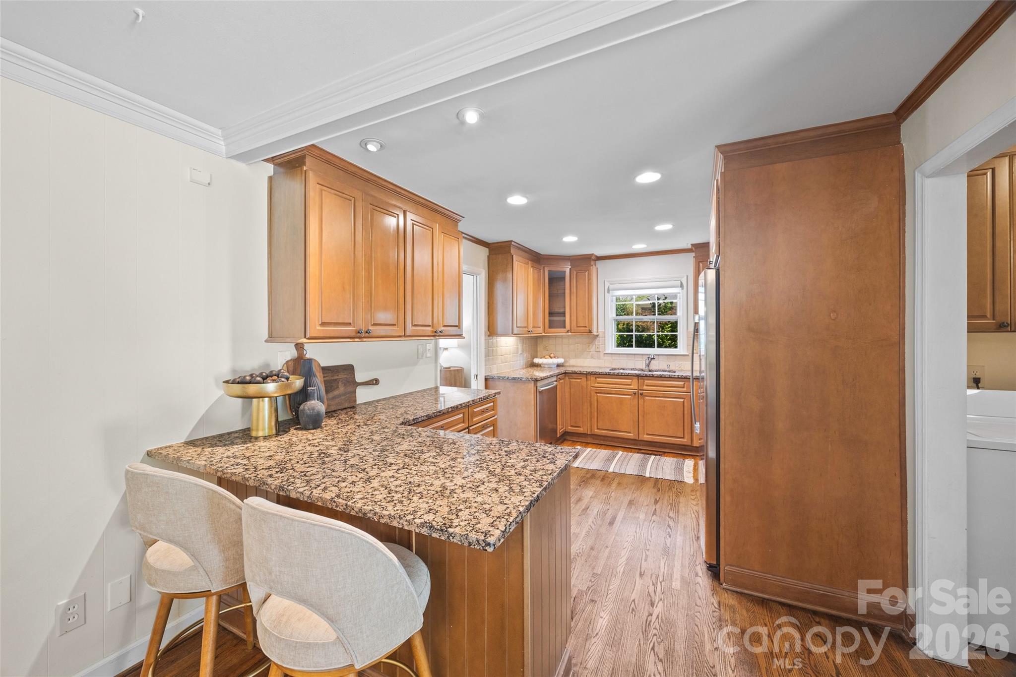 3826 Severn Avenue Property Photo 12