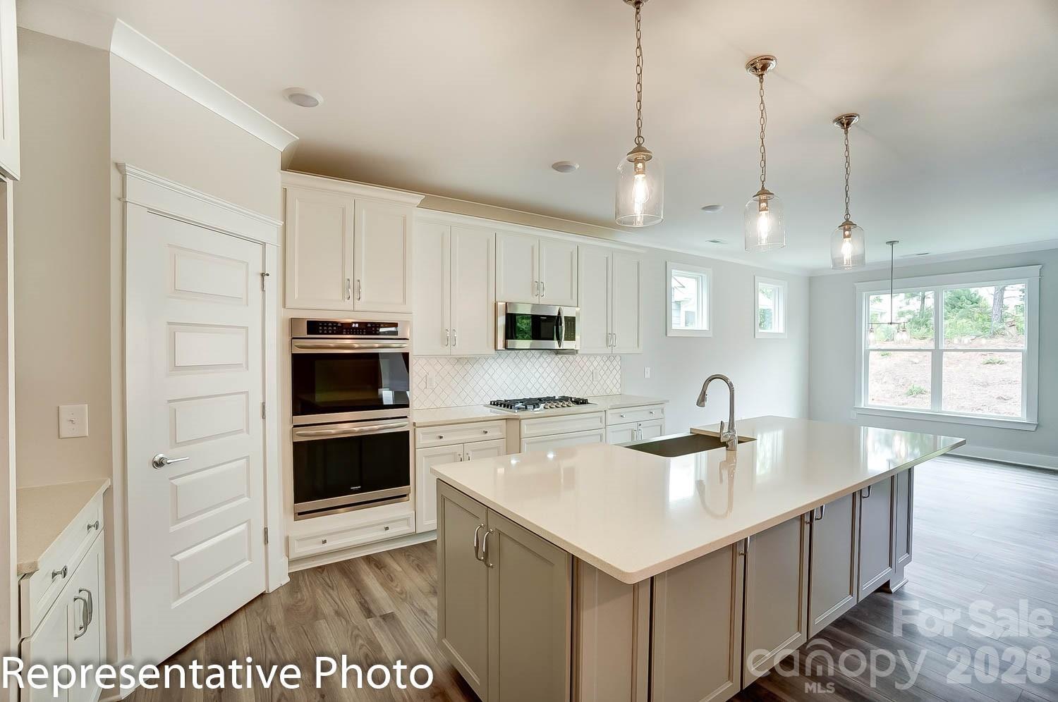 4014 Cedar Falls Drive Property Photo 11