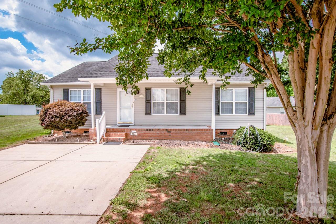 104 Birch Court Property Photo 3
