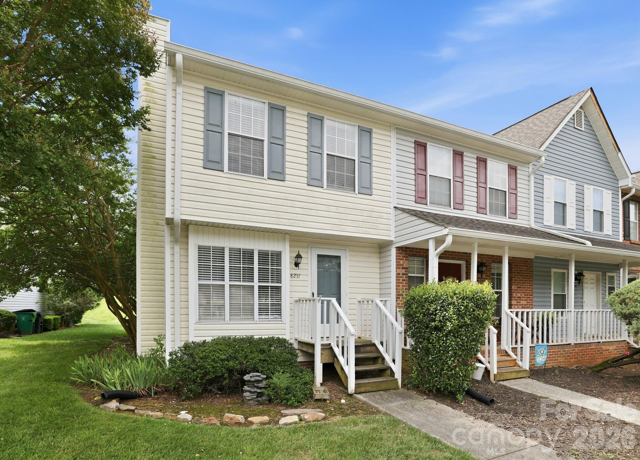 8237 Circle Tree Lane Property Photo 2