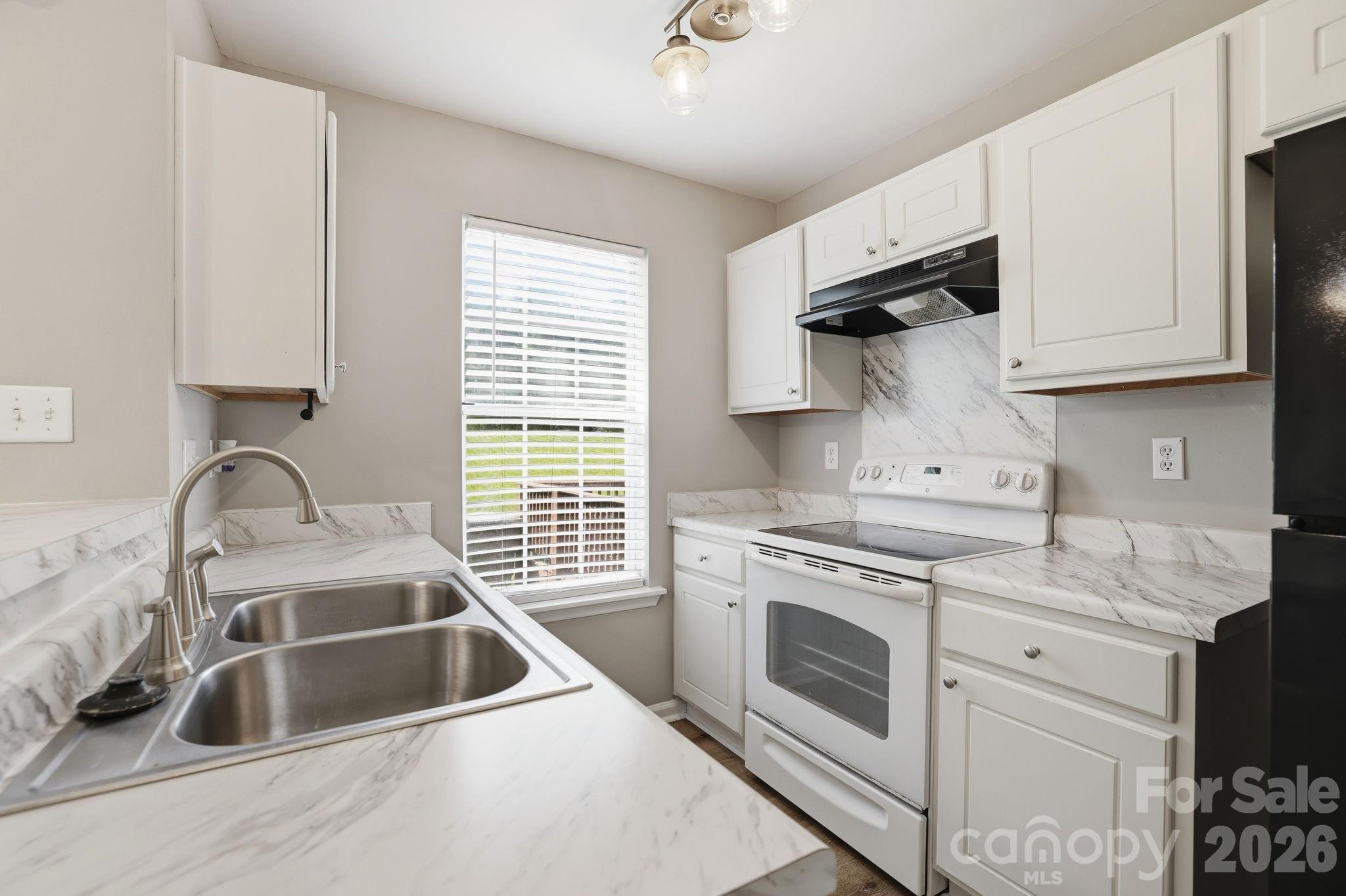 8237 Circle Tree Lane Property Photo 14