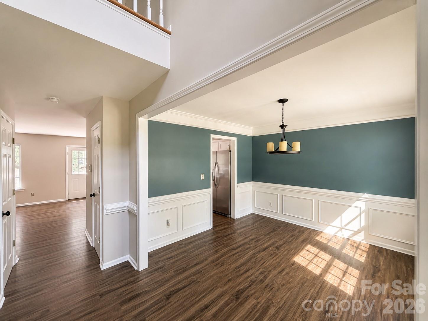 1525 Hawthorne Drive Property Photo 6
