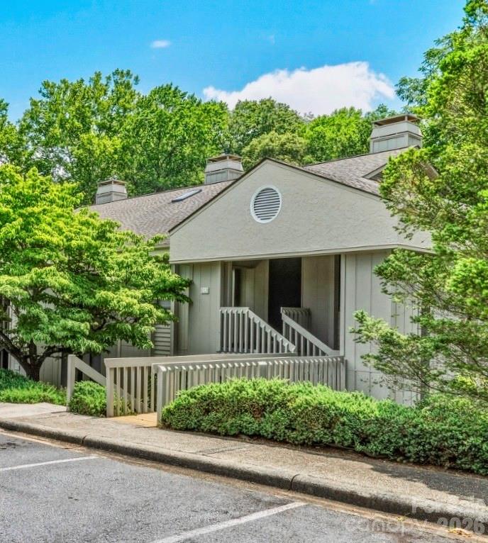 106 Abbey Circle Property Photo 1