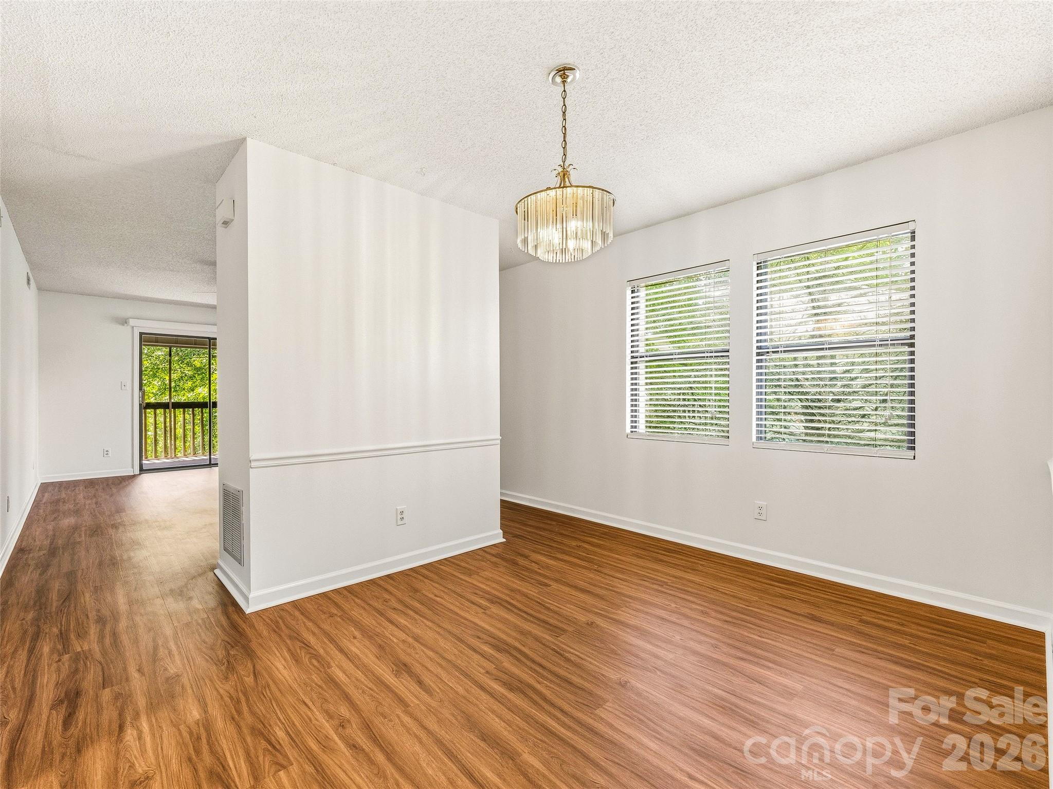 106 Abbey Circle Property Photo 15