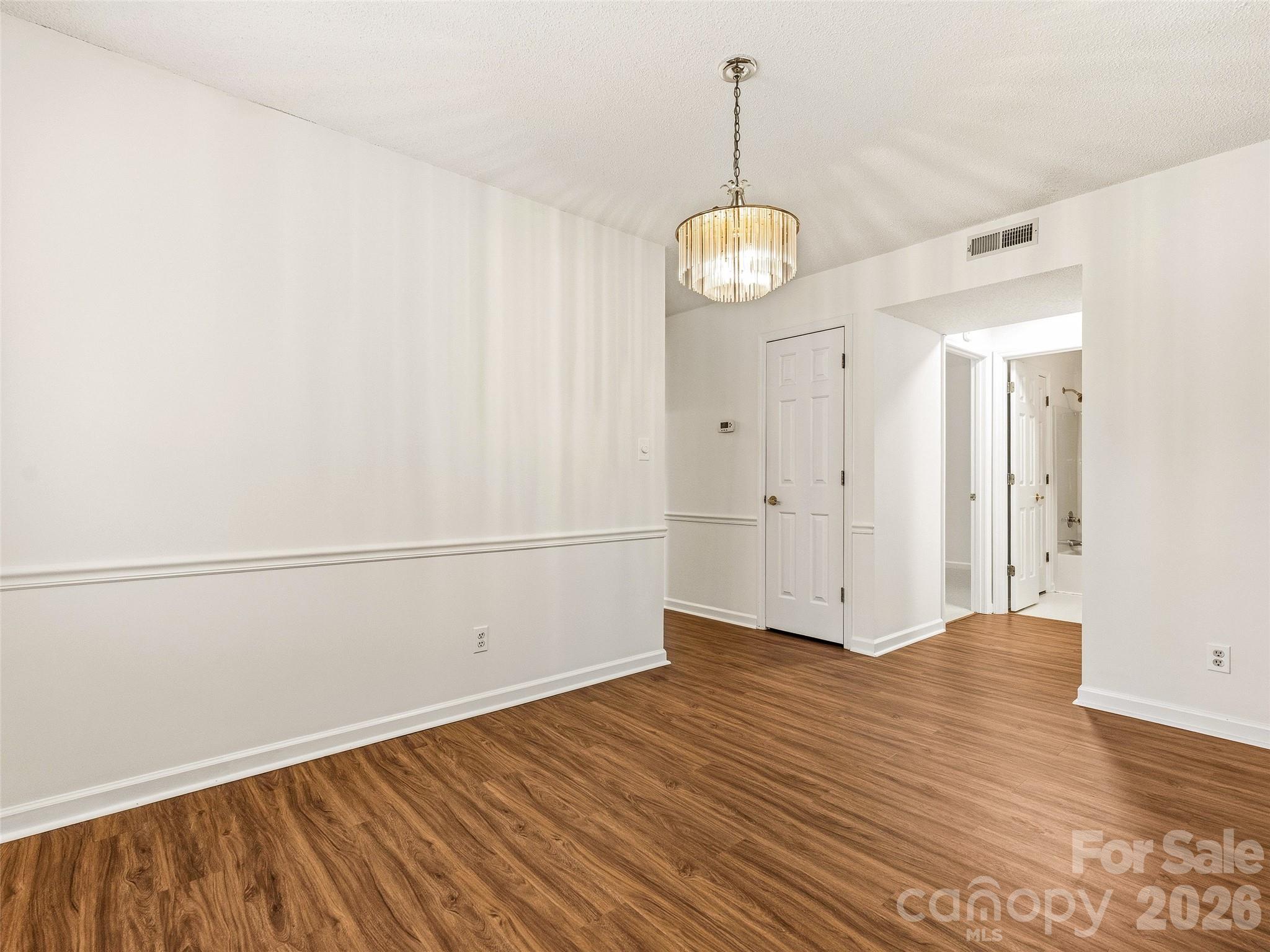 106 Abbey Circle Property Photo 16
