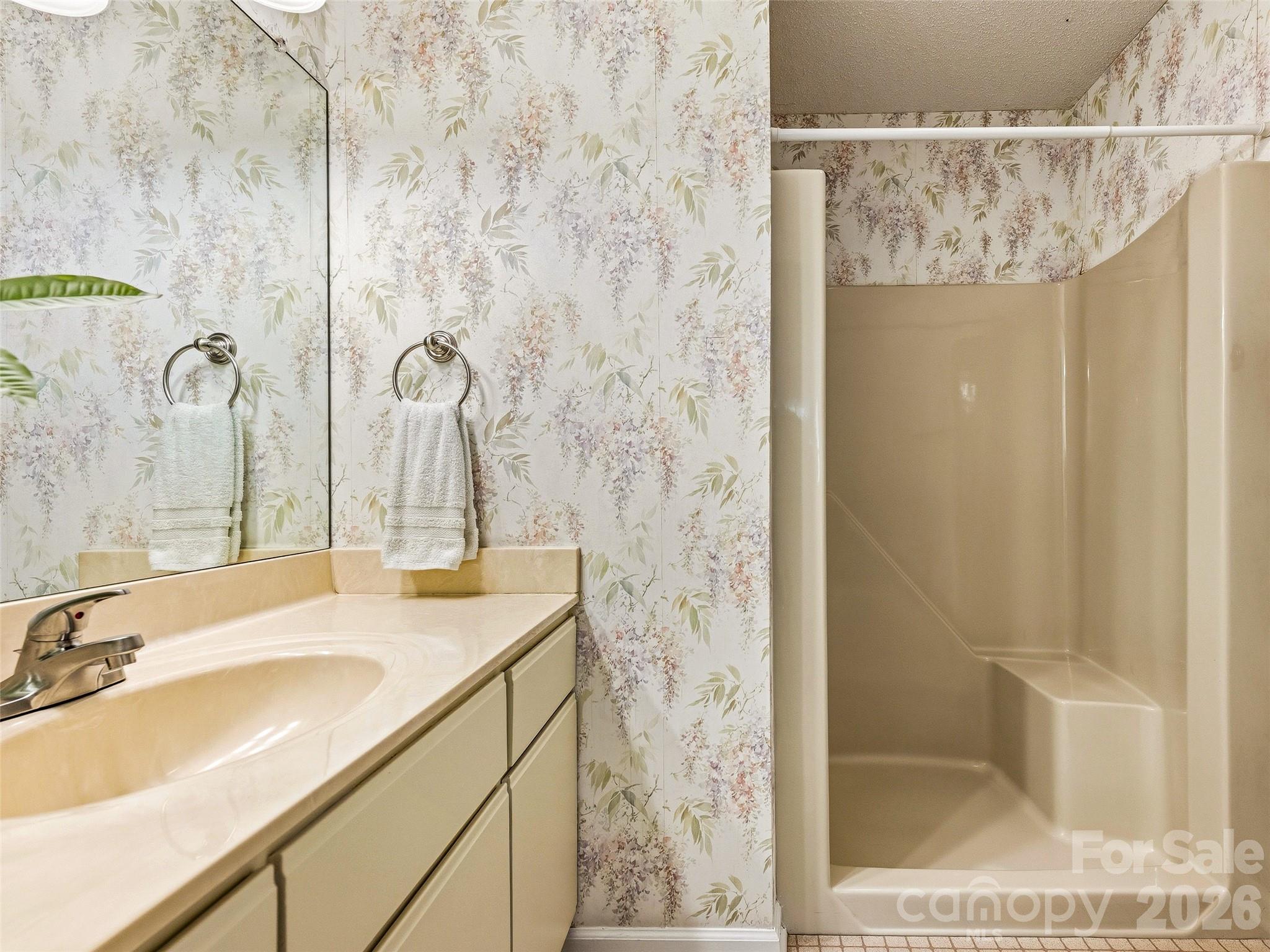 106 Abbey Circle Property Photo 23