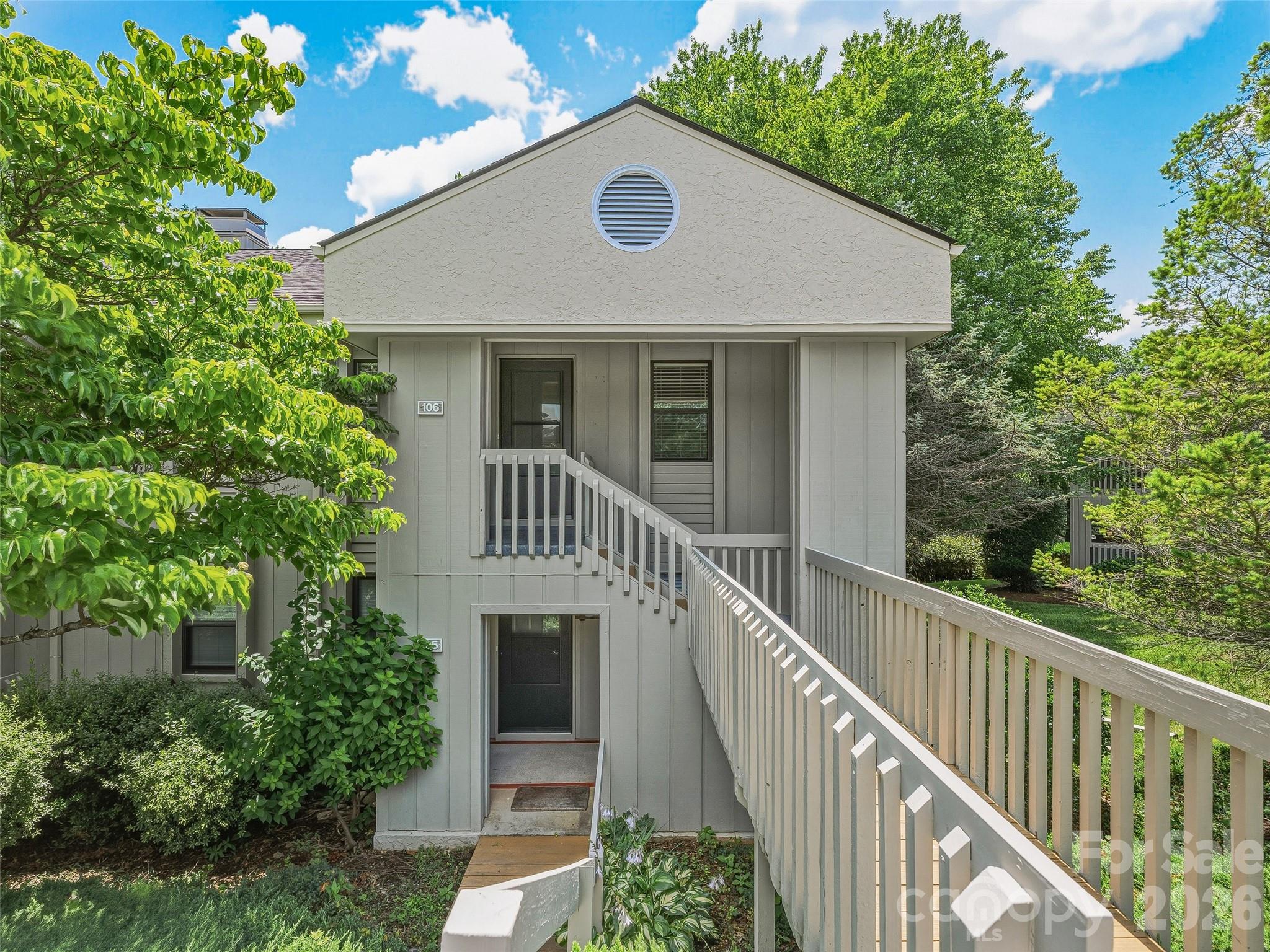 106 Abbey Circle Property Photo 28