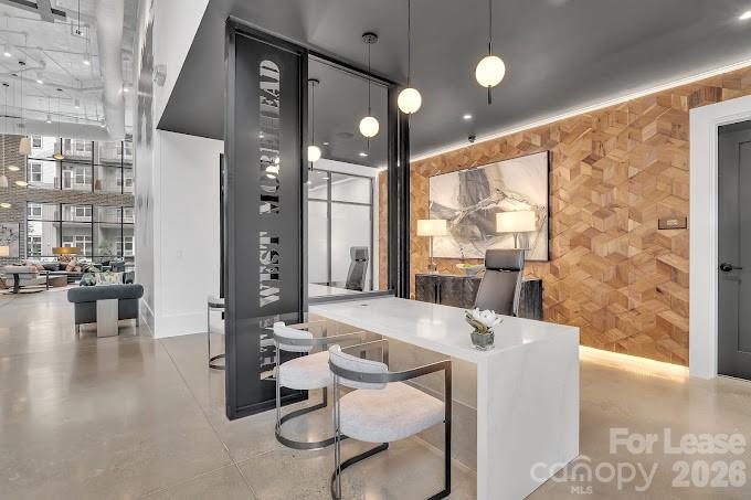 2020 W Morehead Street Foxtrot Property Photo 12