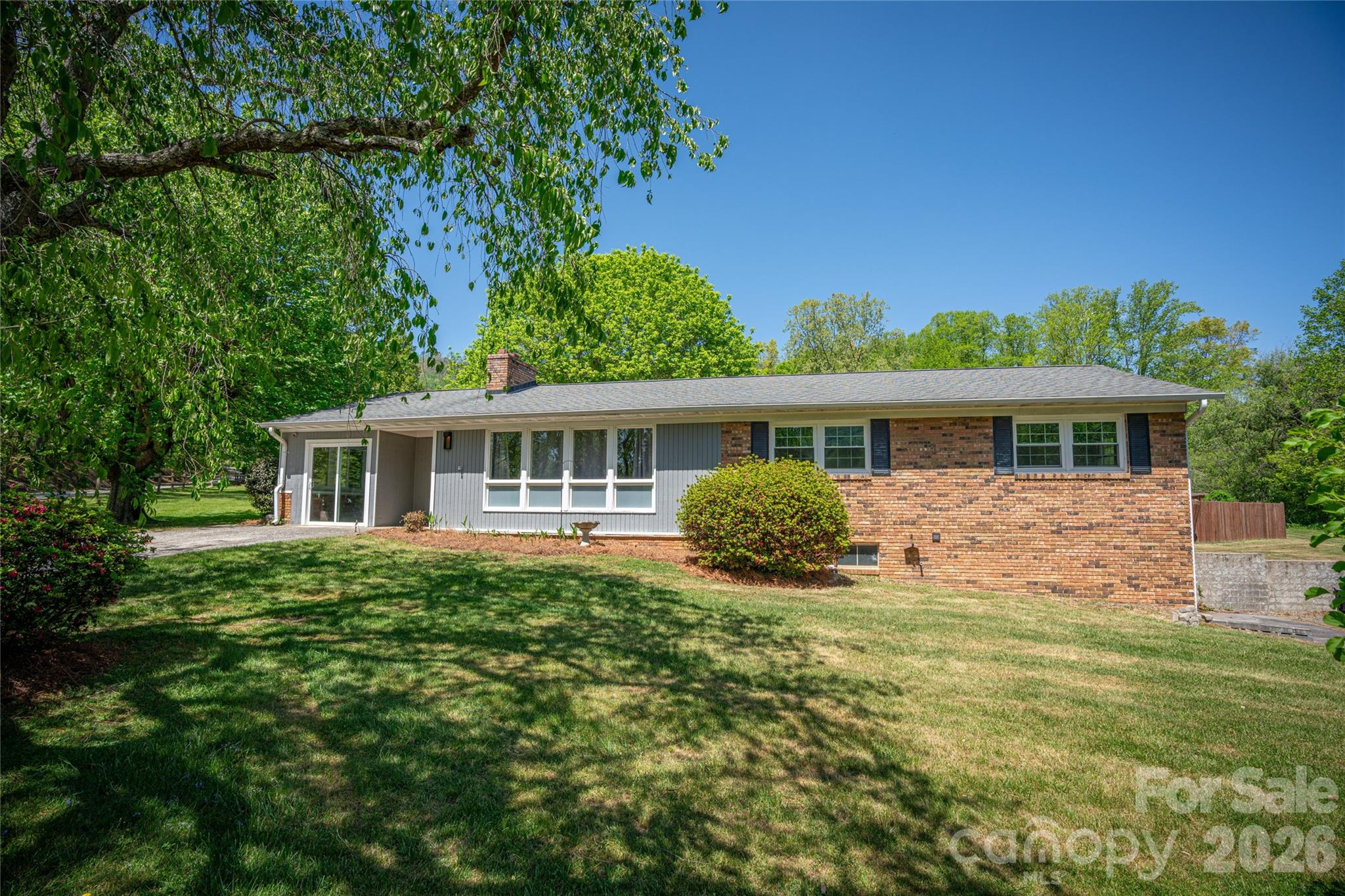 7 Lula Cove Road Property Photo 1